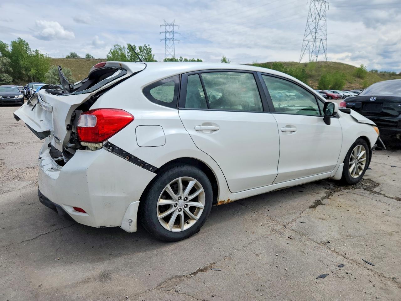 2013 Subaru Impreza Premium White vin: JF1GPAC69DH821031