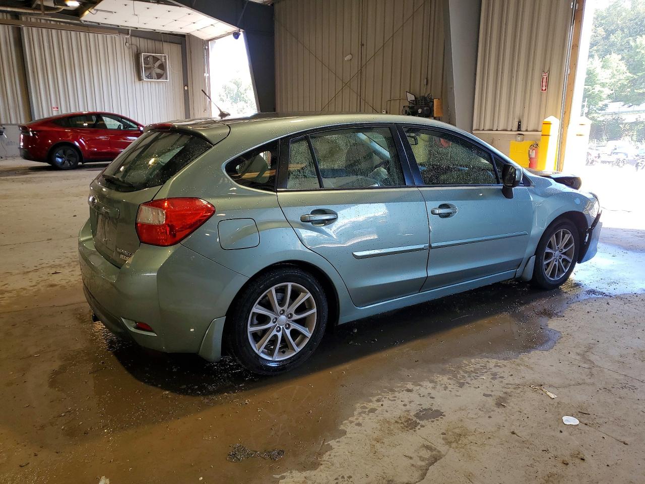 2014 Subaru Impreza Premium Silver vin: JF1GPAC69E8284646