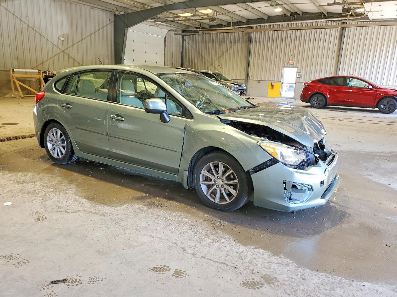 2014 Subaru Impreza Premium Silver vin: JF1GPAC69E8284646