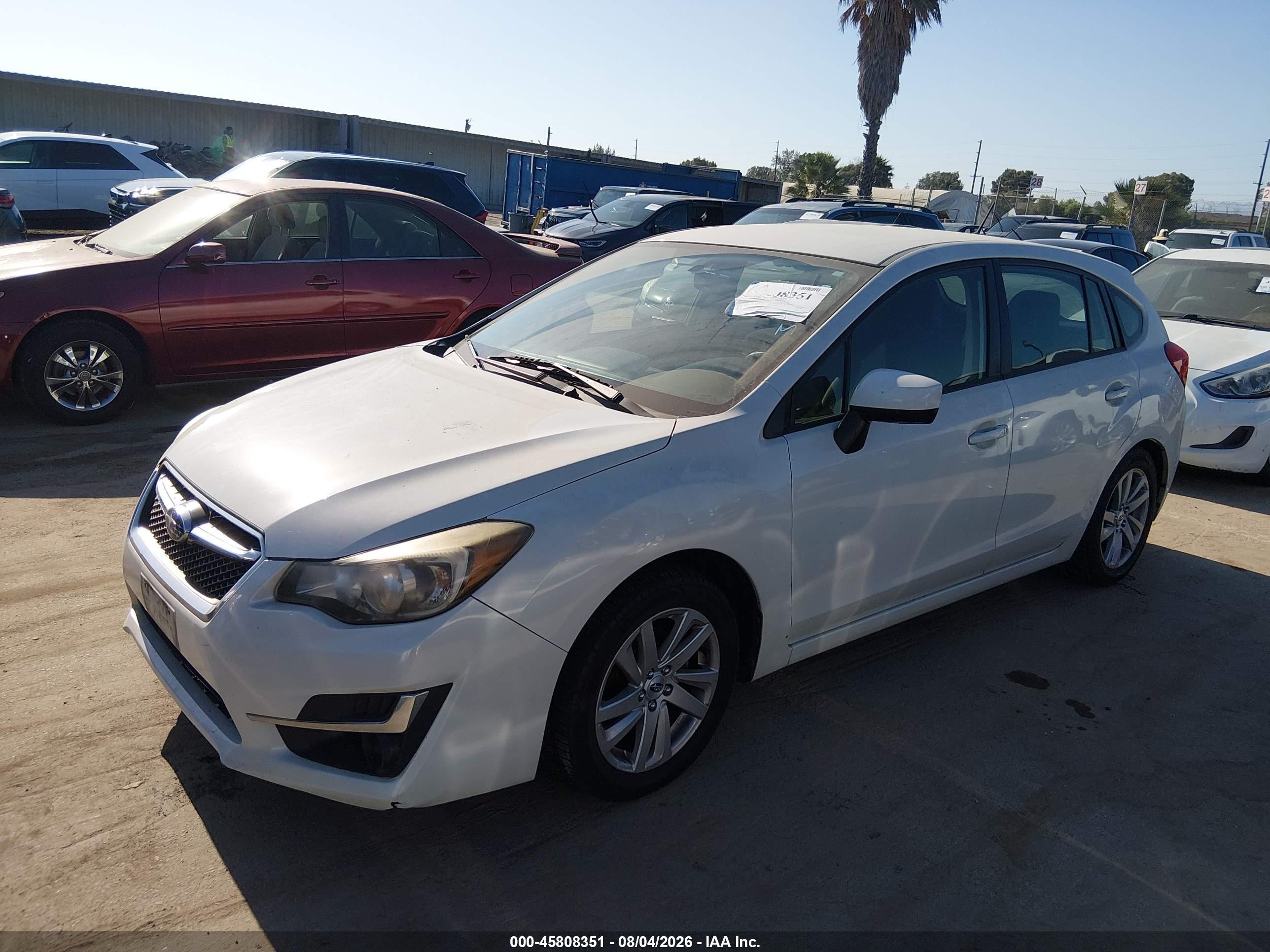 2015 Subaru Impreza 2.0i Premium Белый vin: JF1GPAC69F8305934