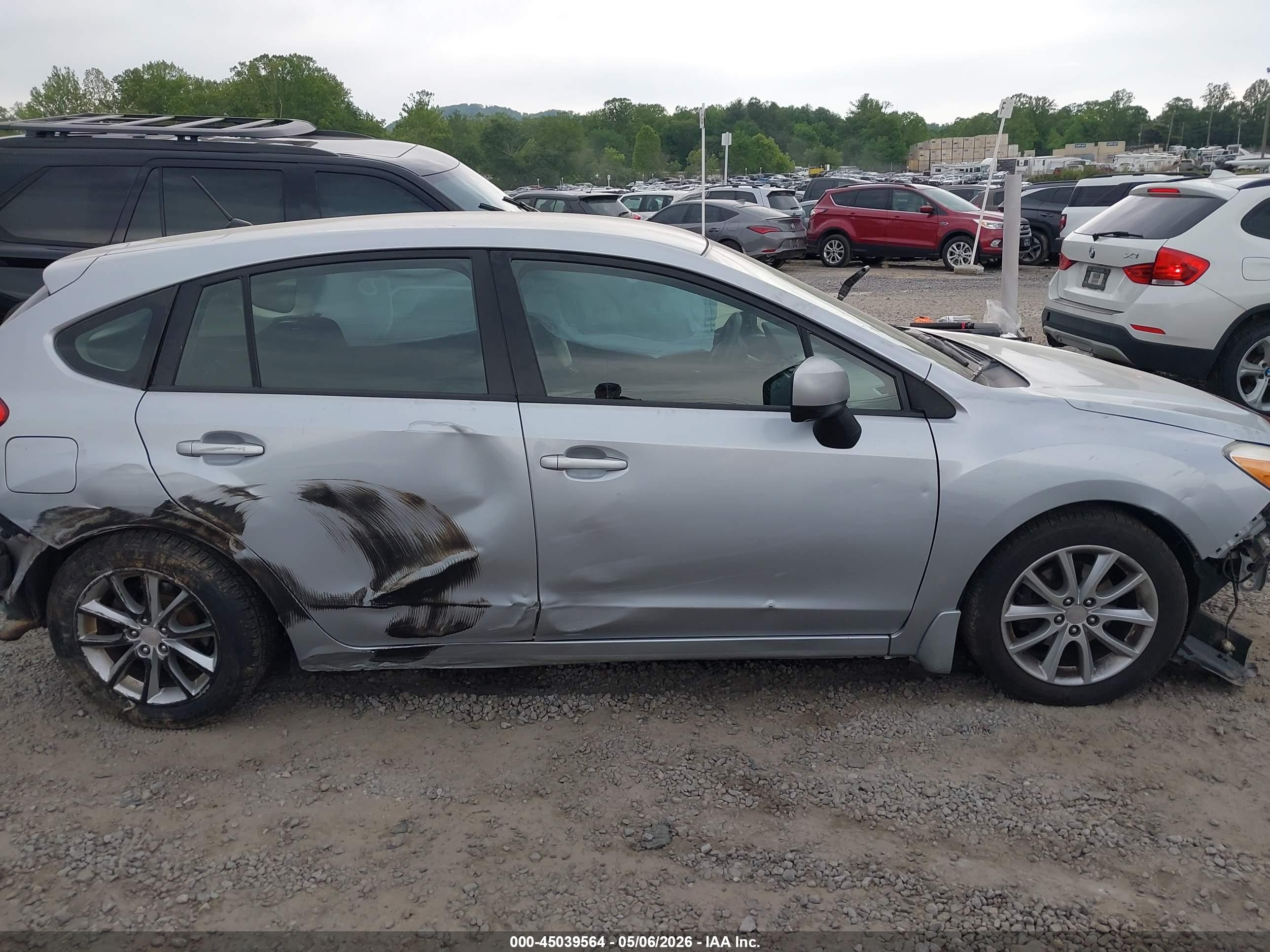 2012 Subaru Impreza 2.0i Premium Серебряный vin: JF1GPAC6XCG222336
