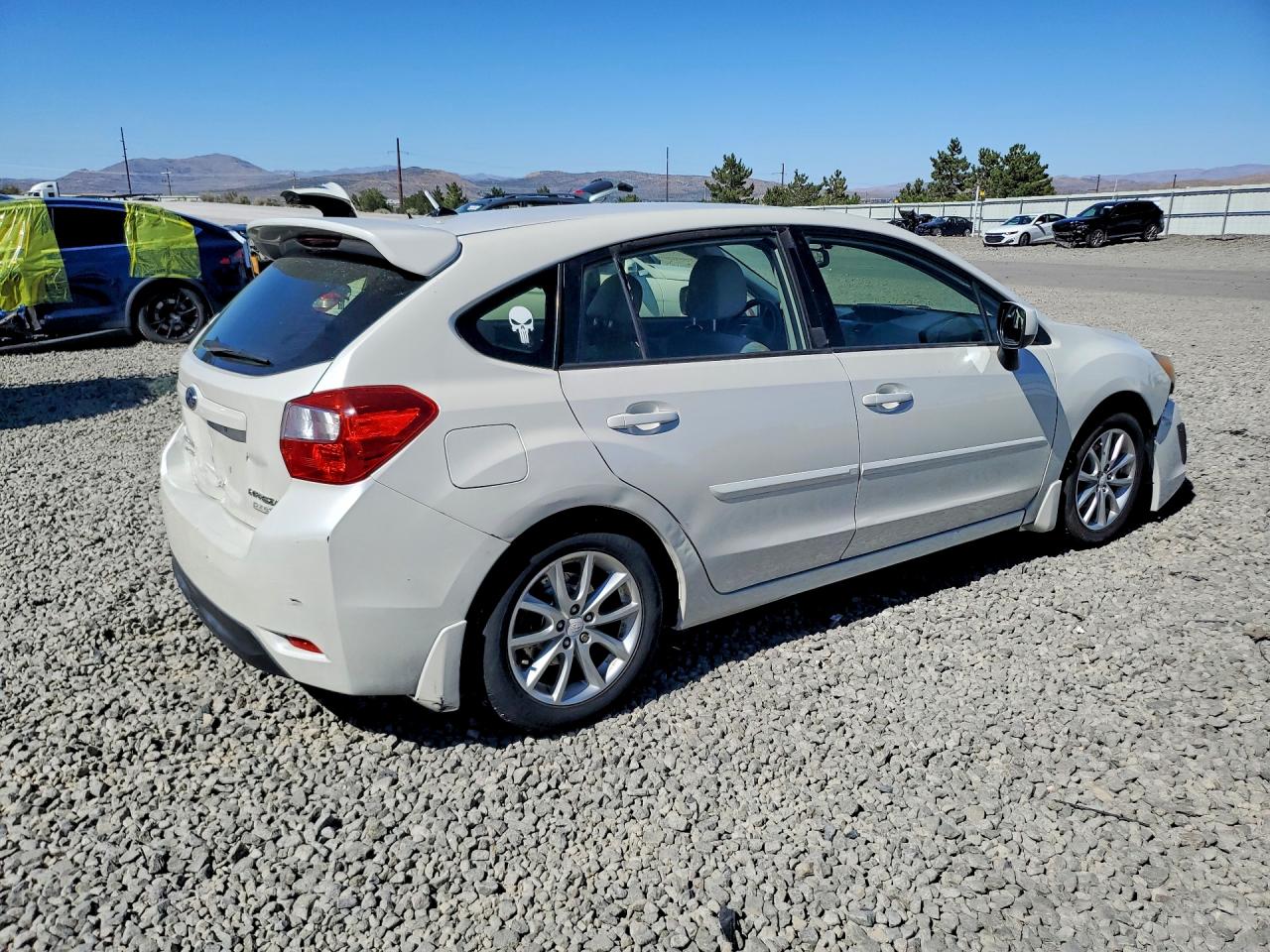 2013 Subaru Impreza Premium Белый vin: JF1GPAC6XD2819615