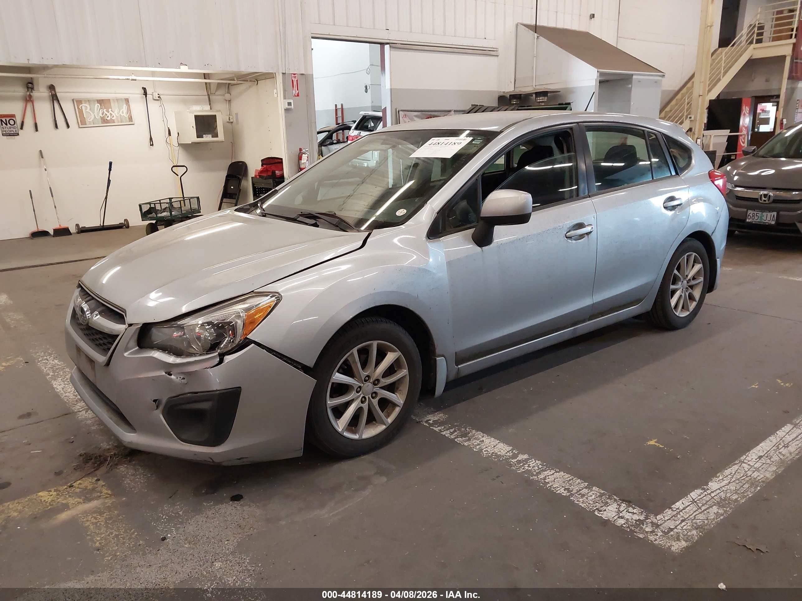 2013 Subaru Impreza 2.0i Premium Silver vin: JF1GPAC6XDH811107
