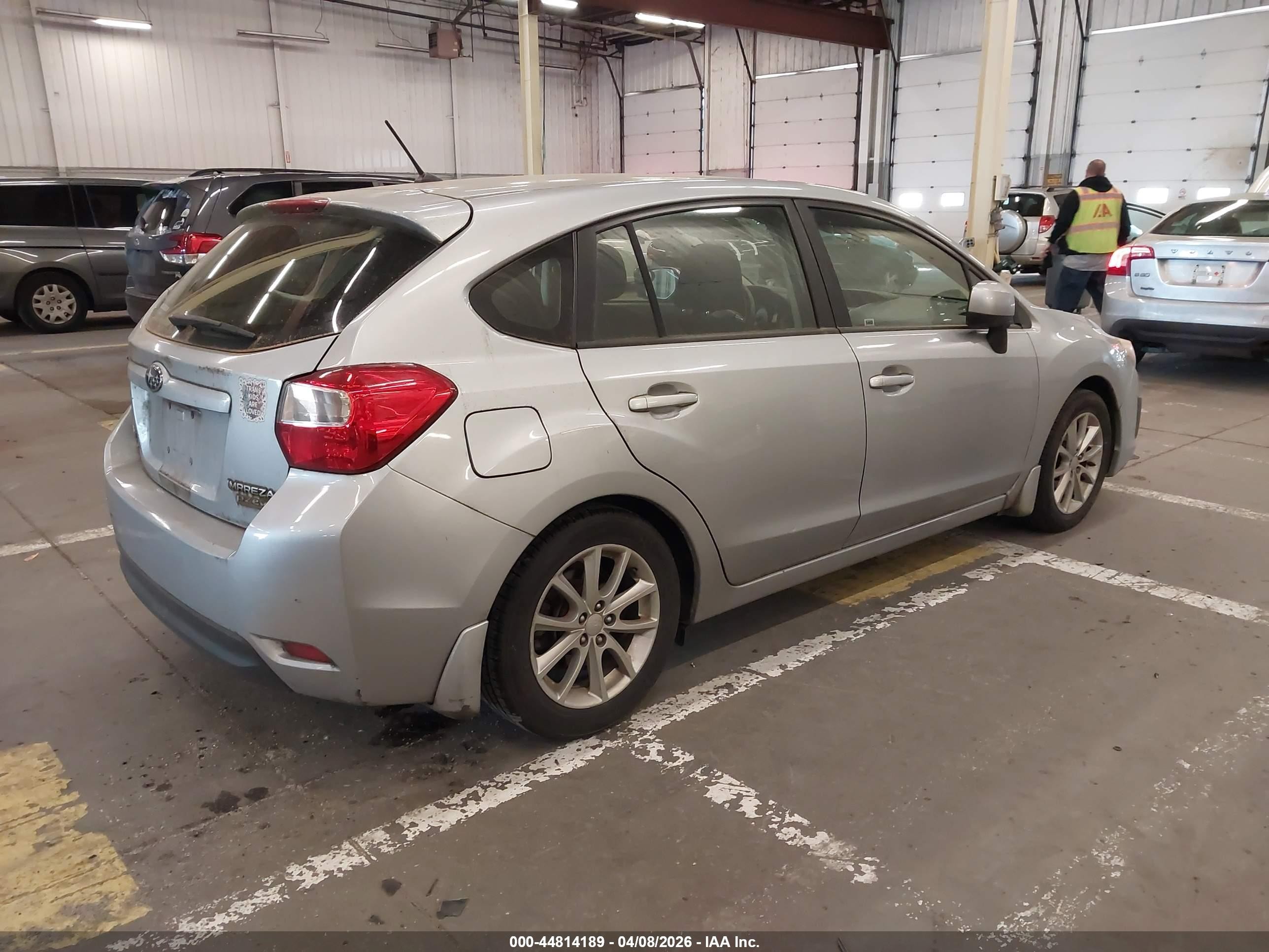 2013 Subaru Impreza 2.0i Premium Silver vin: JF1GPAC6XDH811107