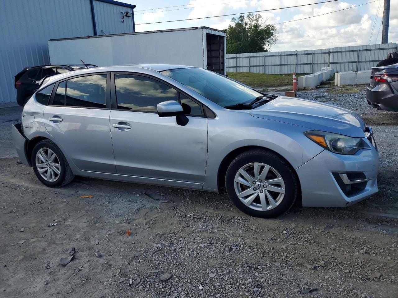 2015 Subaru Impreza Premium Silver vin: JF1GPAC6XF8321043