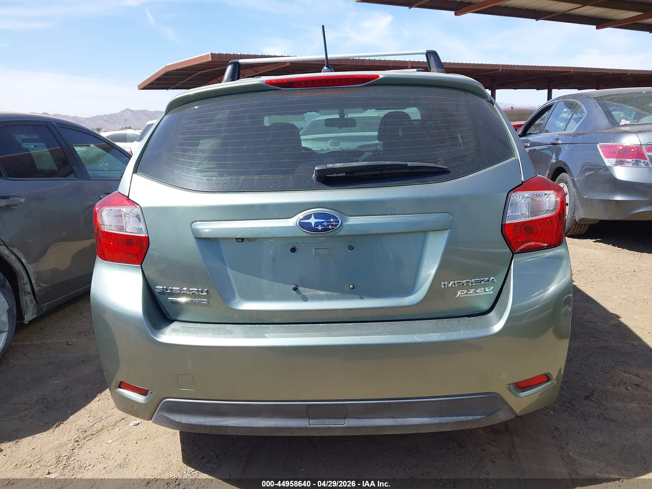 2015 Subaru Impreza 2.0i Premium Green vin: JF1GPAC6XFH252662