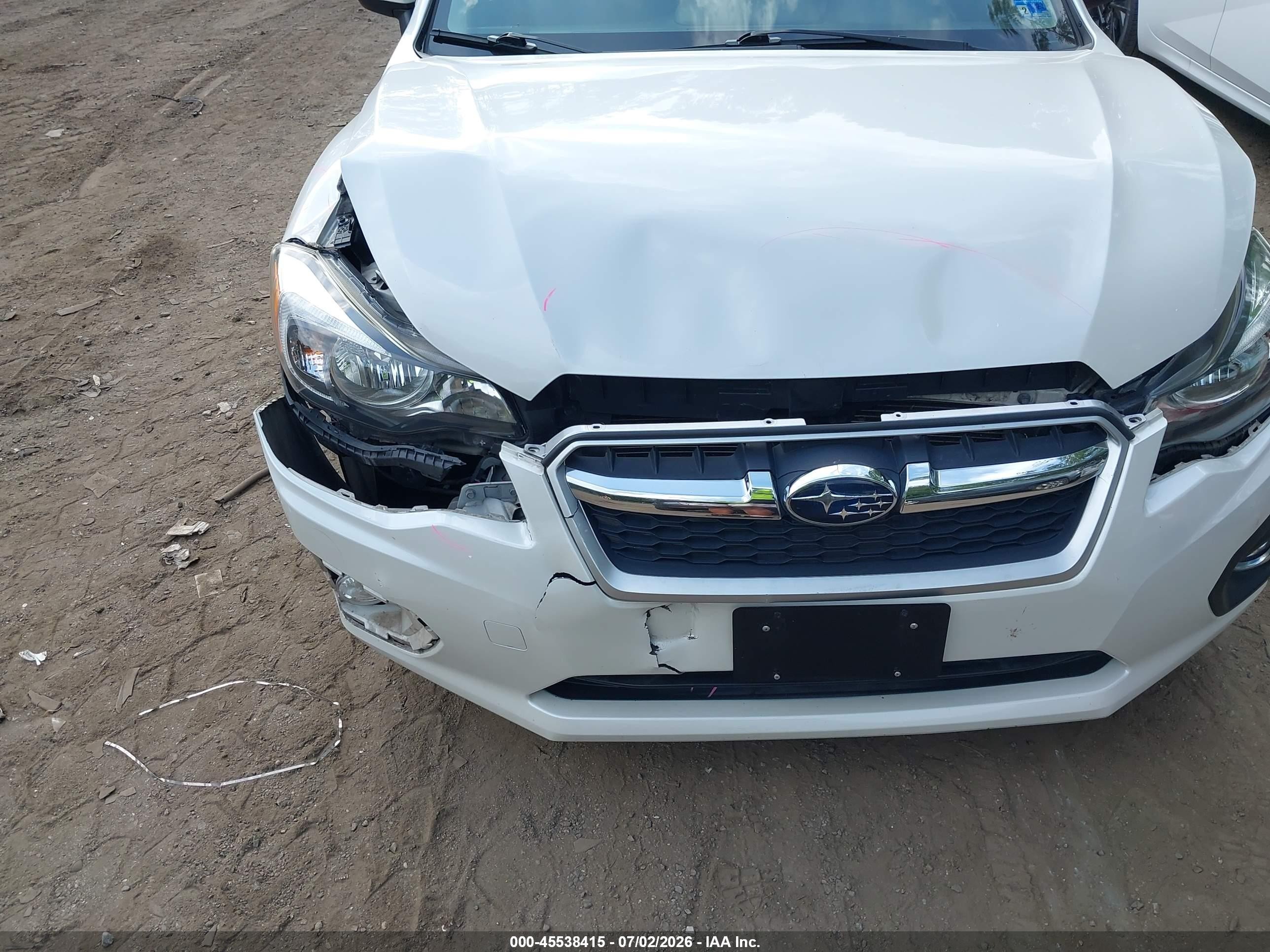 2014 Subaru Impreza 2.0i Premium White vin: JF1GPAD60E8261108