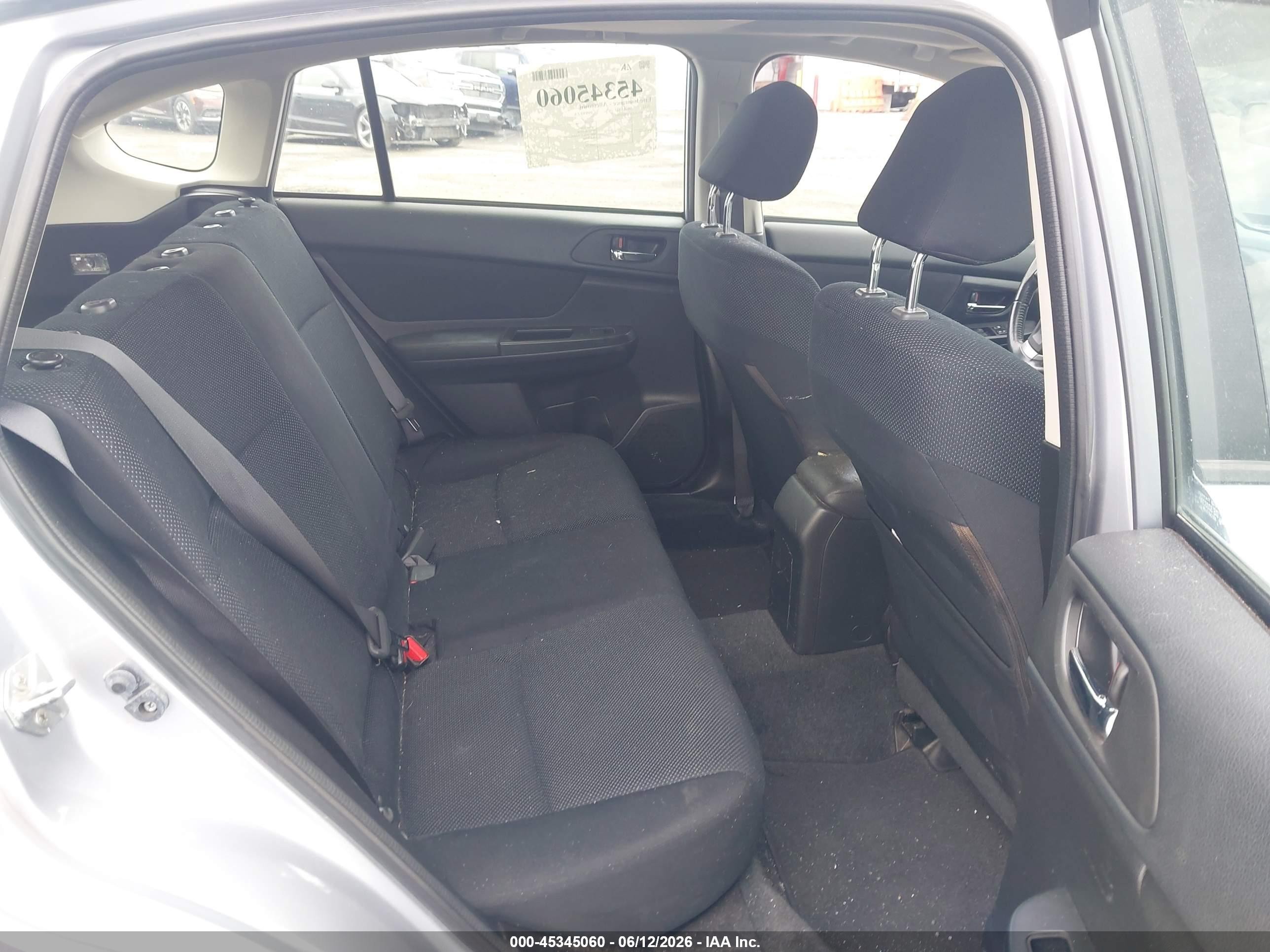 2012 Subaru Impreza 2.0i Premium Silver vin: JF1GPAD61CH203005