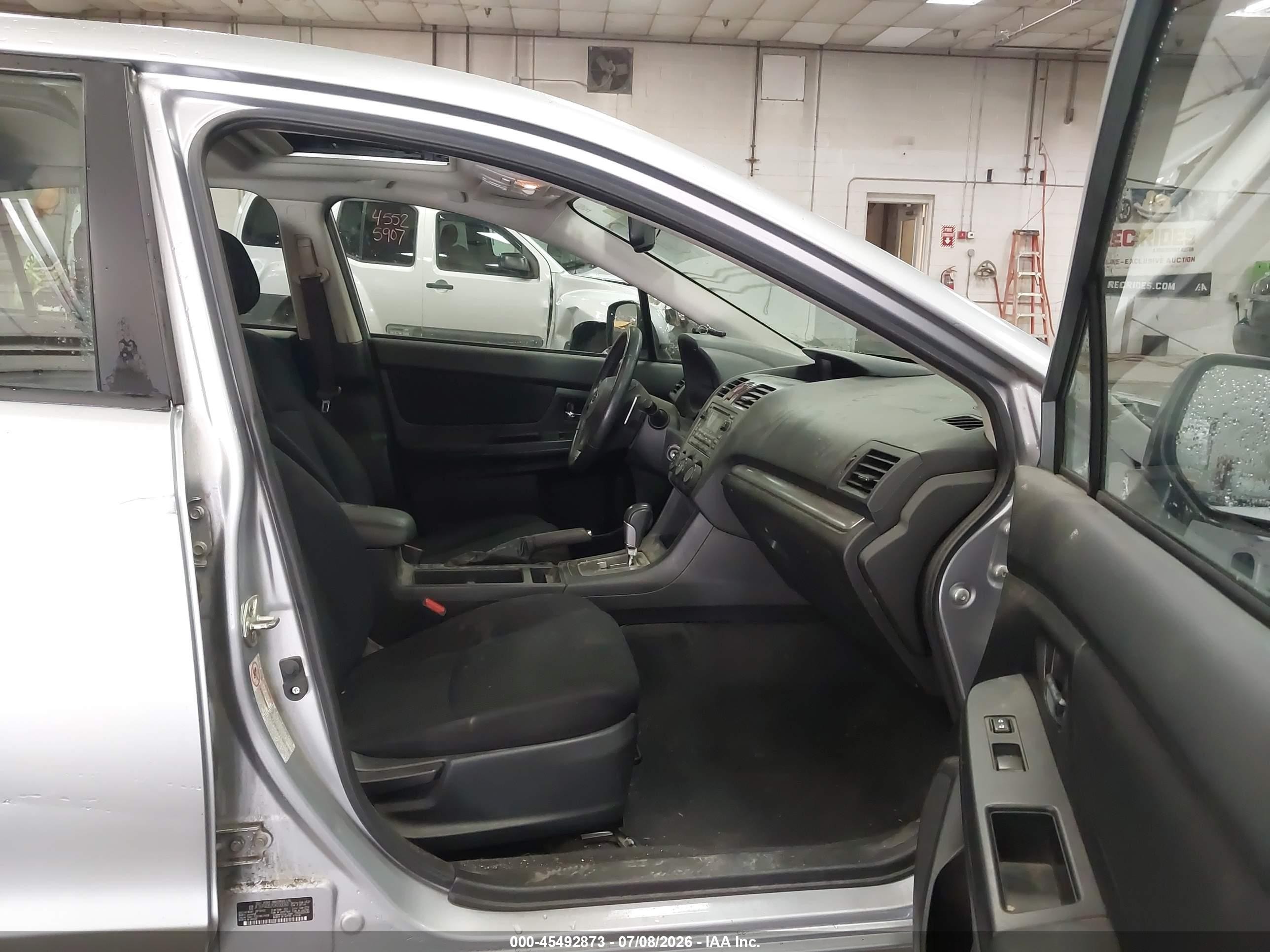 2012 Subaru Impreza 2.0i Premium Silver vin: JF1GPAD62CH200050