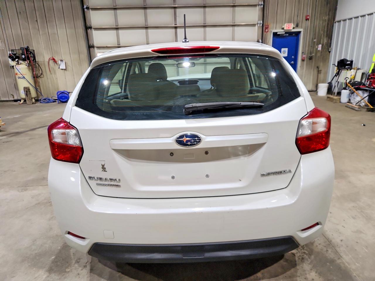 2012 Subaru Impreza Premium White vin: JF1GPAD64CG227742