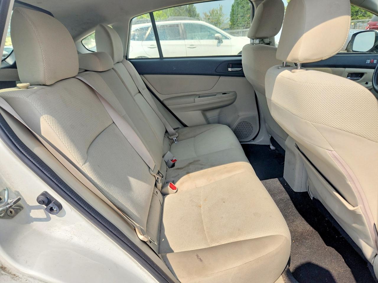 2014 Subaru Impreza Premium White vin: JF1GPAD65E8259287
