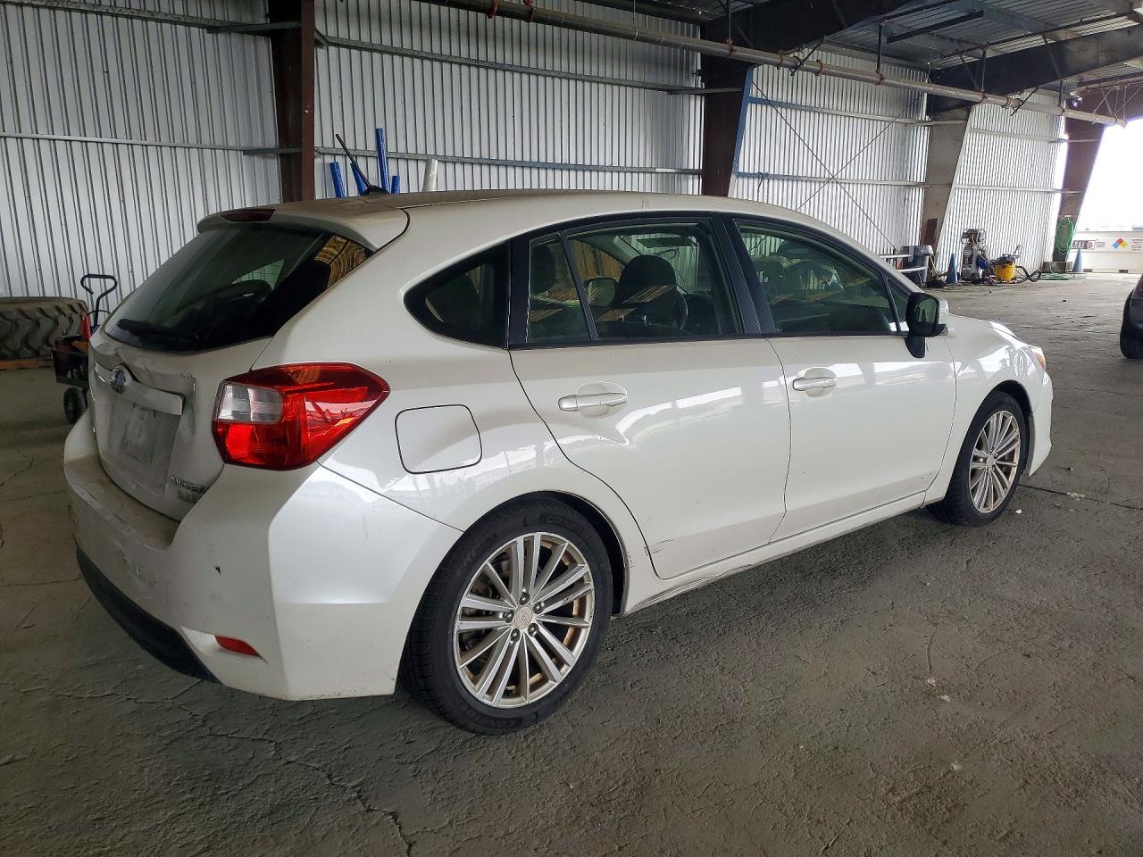 2014 Subaru Impreza White vin: JF1GPAD65EH335087