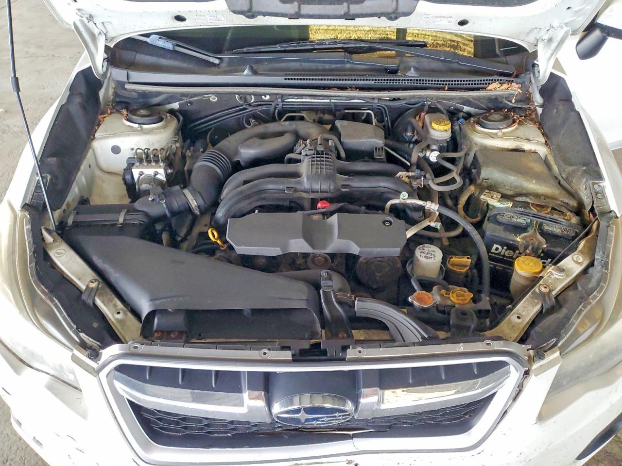 2014 Subaru Impreza White vin: JF1GPAD65EH335087