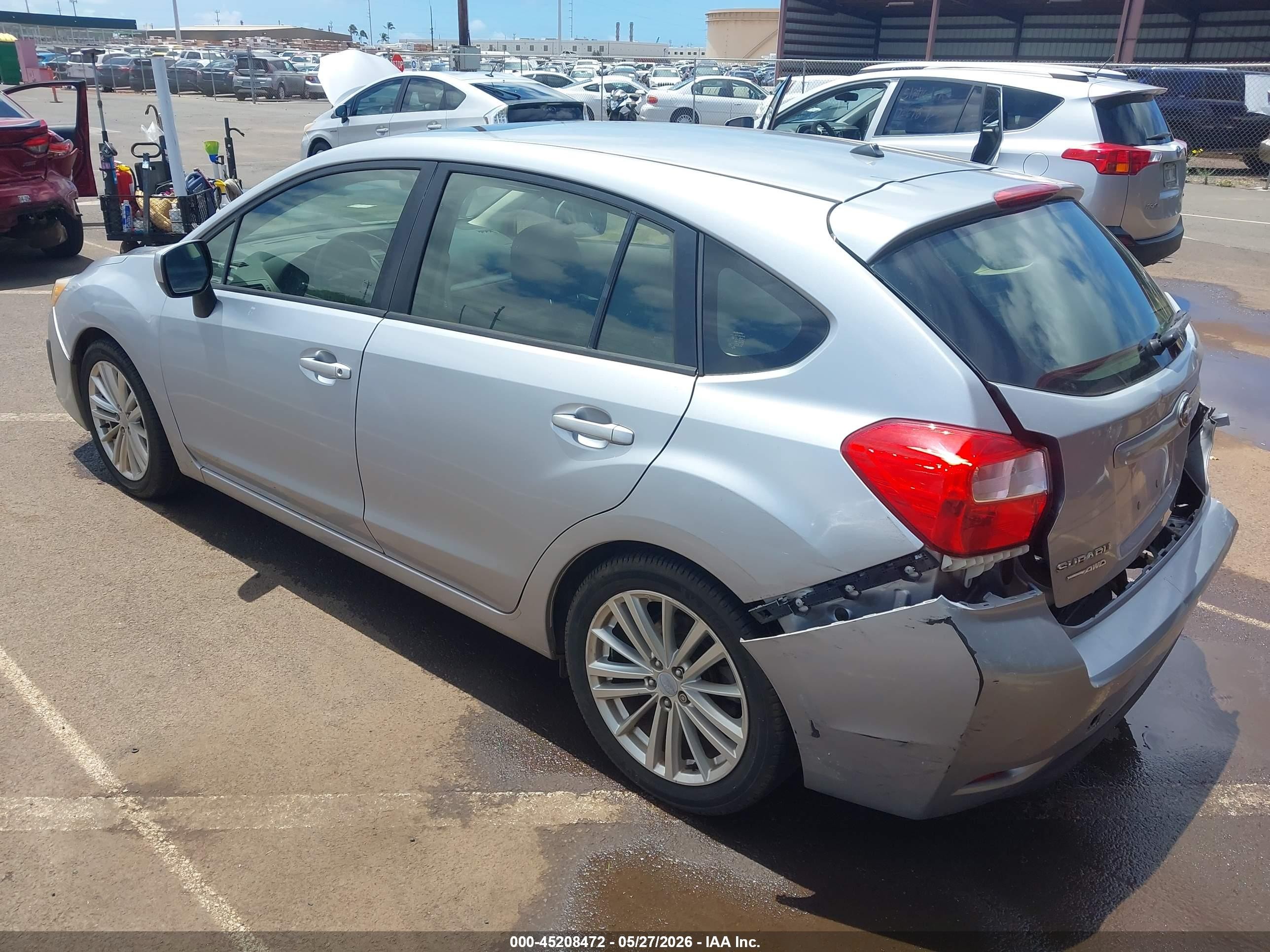2014 Subaru Impreza 2.0i Premium Silver vin: JF1GPAD68E8209998