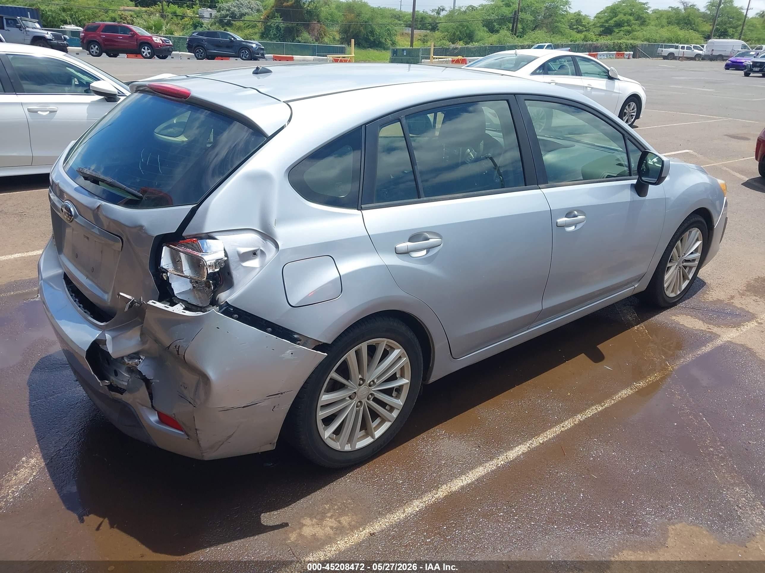 2014 Subaru Impreza 2.0i Premium Silver vin: JF1GPAD68E8209998