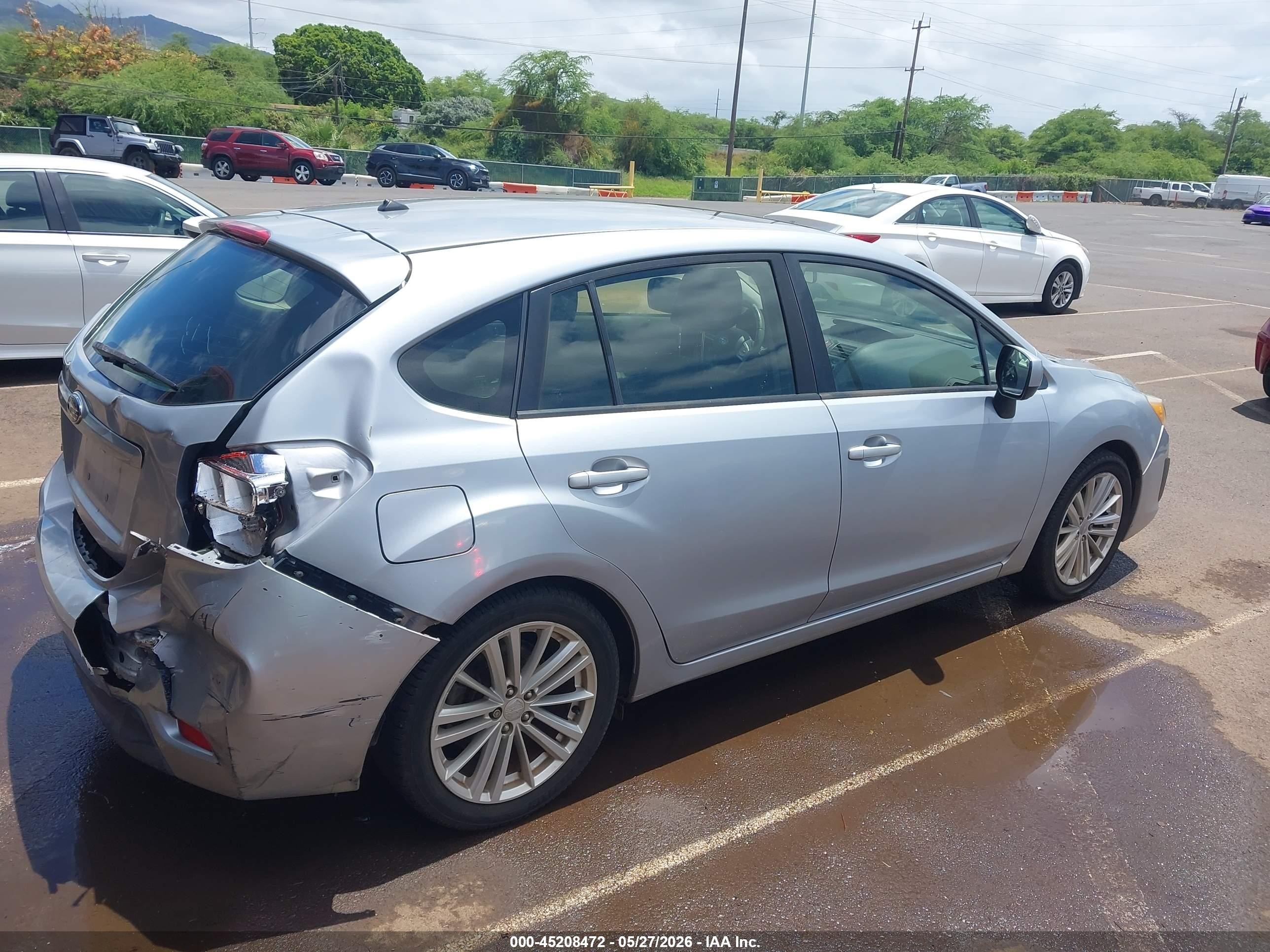 2014 Subaru Impreza 2.0i Premium Silver vin: JF1GPAD68E8209998