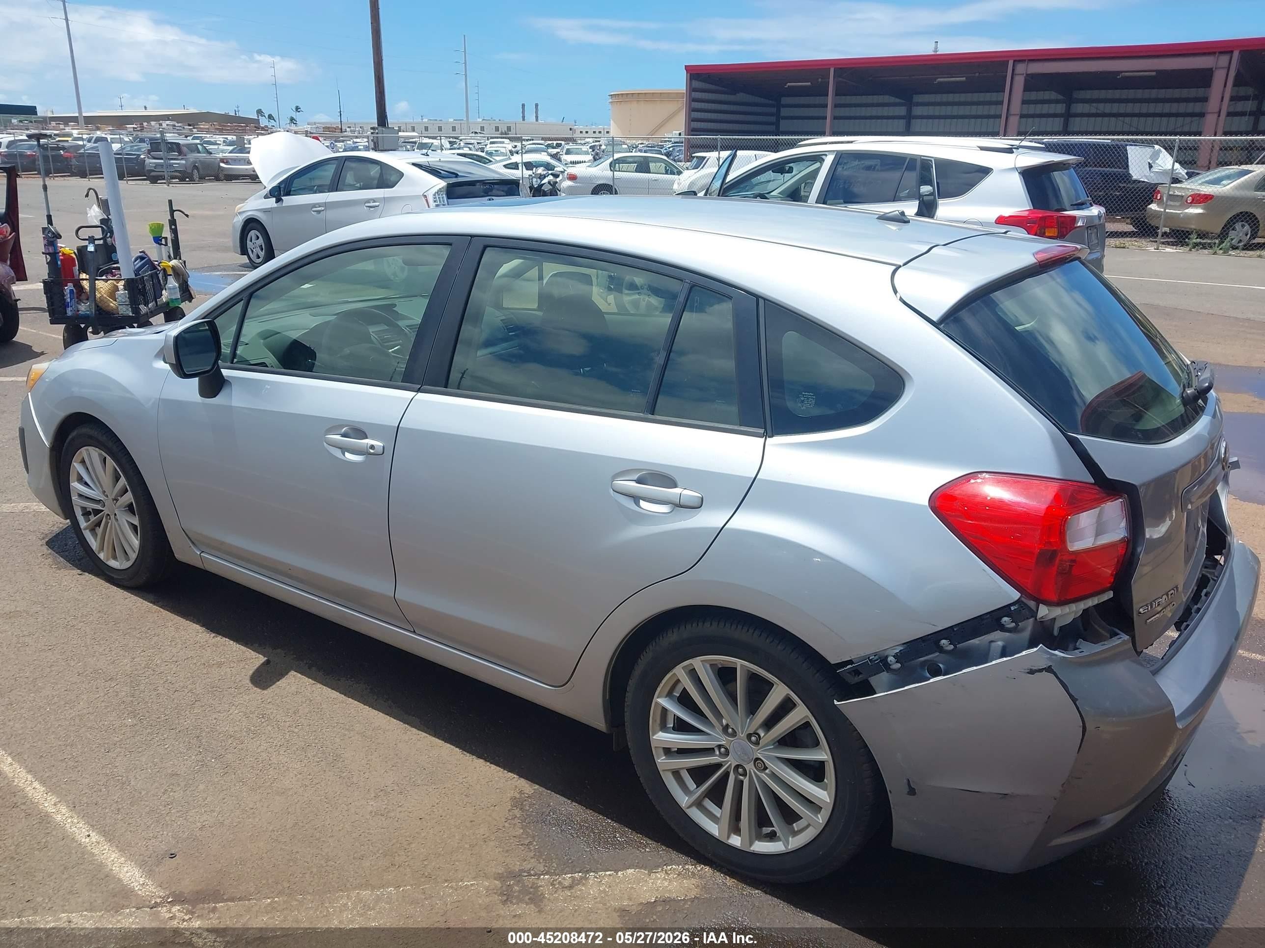 2014 Subaru Impreza 2.0i Premium Silver vin: JF1GPAD68E8209998