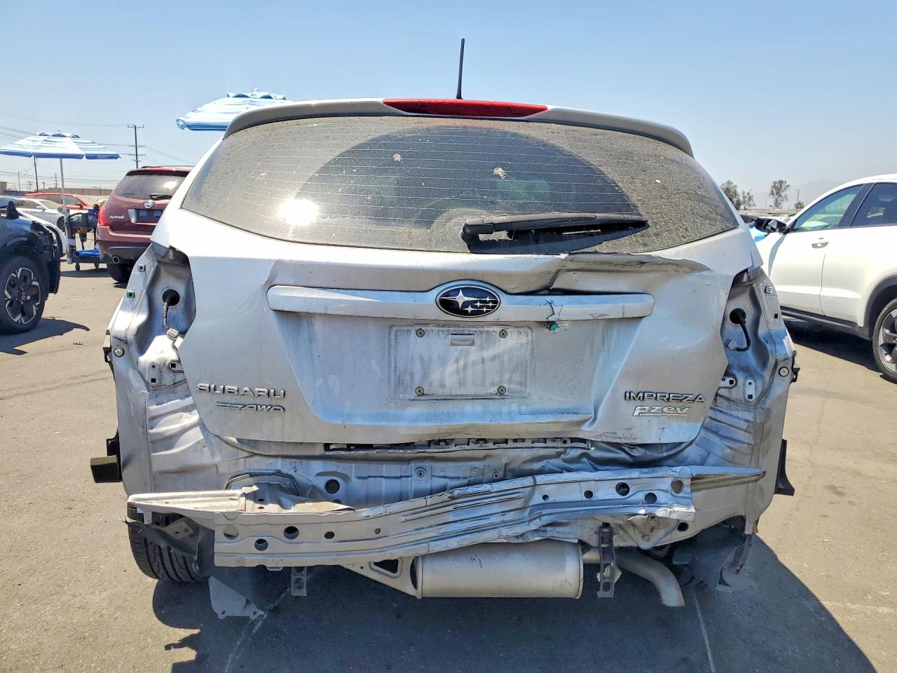 2012 Subaru Impreza 2.5i Sports Wagon Silver vin: JF1GPAD69CH246457