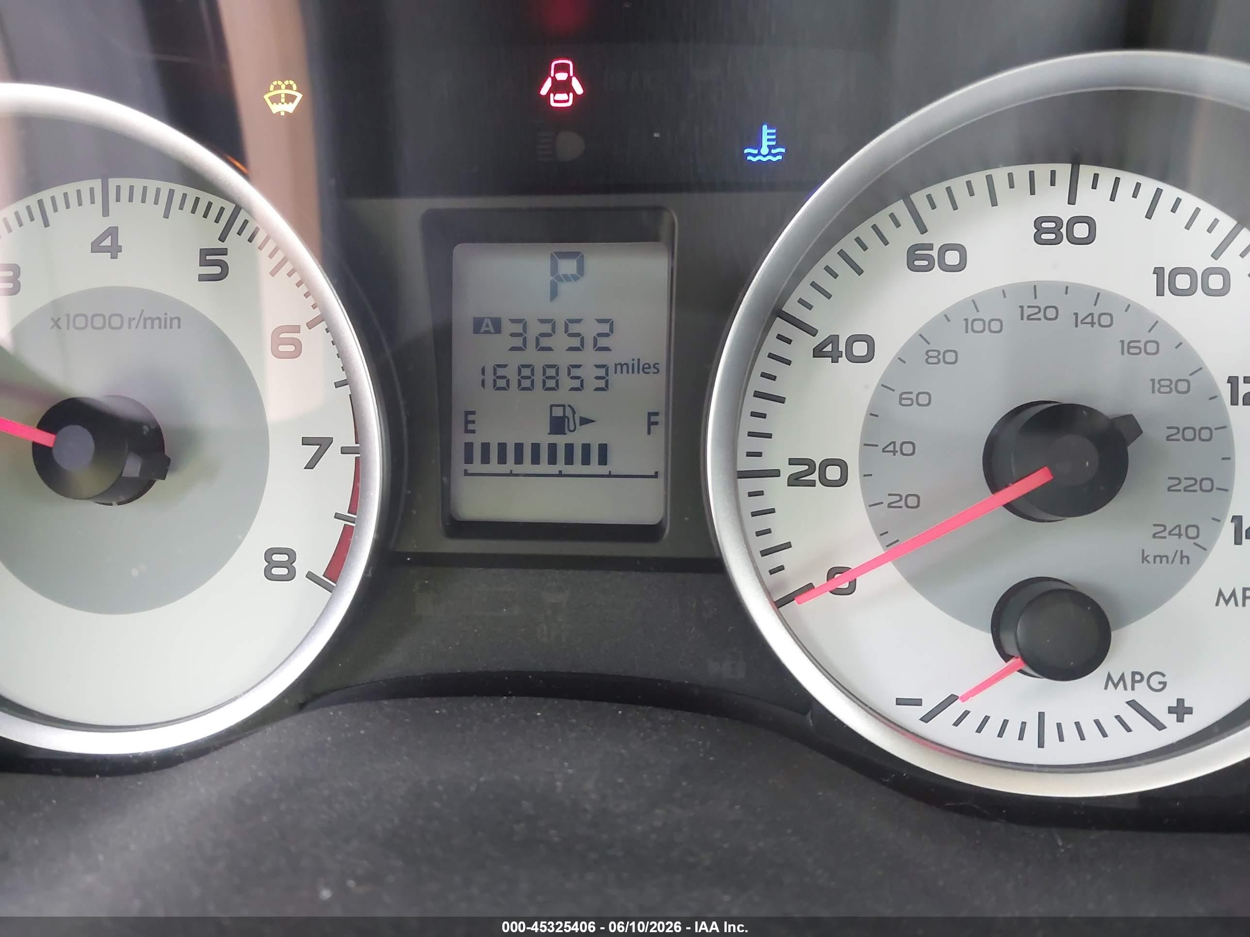 2014 Subaru Impreza 2.0i Premium Silver vin: JF1GPAD6XE8281138