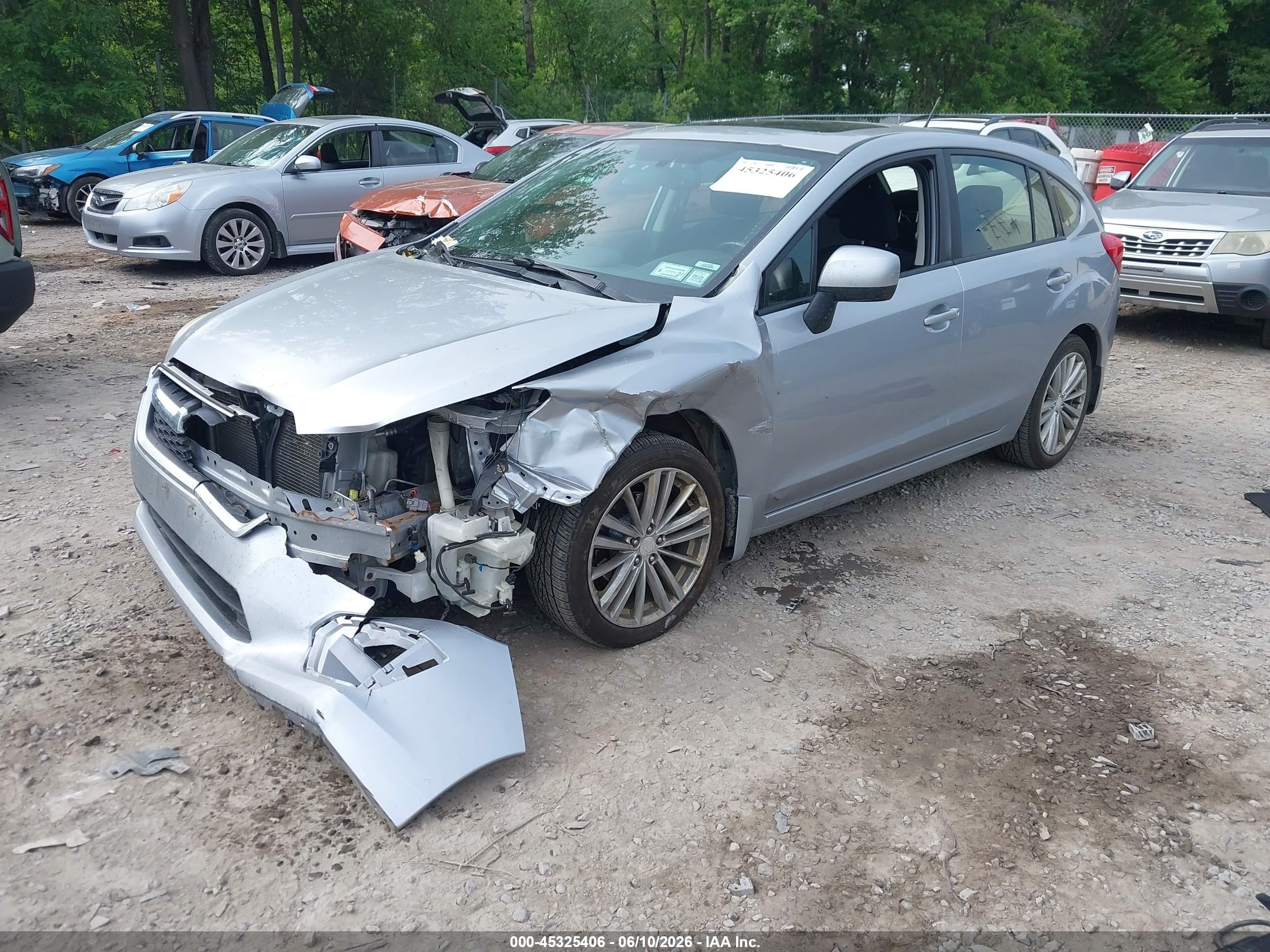 2014 Subaru Impreza 2.0i Premium Silver vin: JF1GPAD6XE8281138
