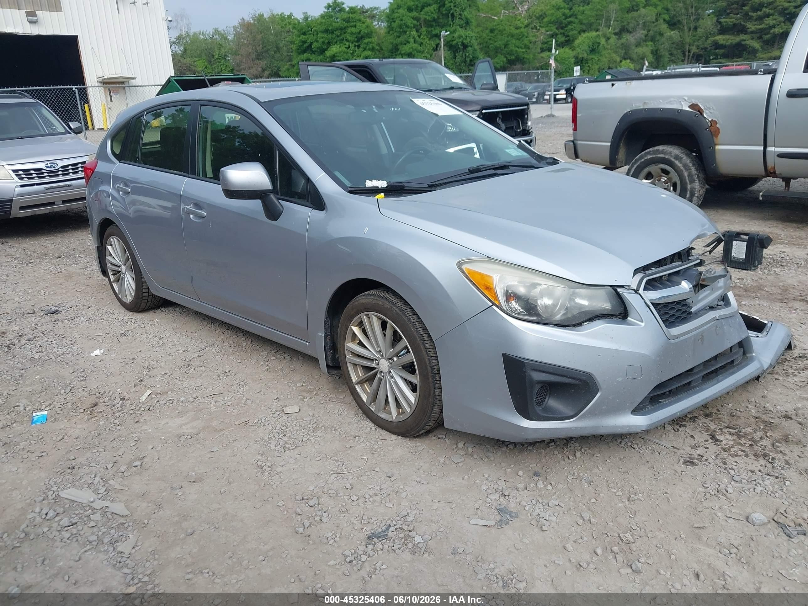 2014 Subaru Impreza 2.0i Premium Silver vin: JF1GPAD6XE8281138