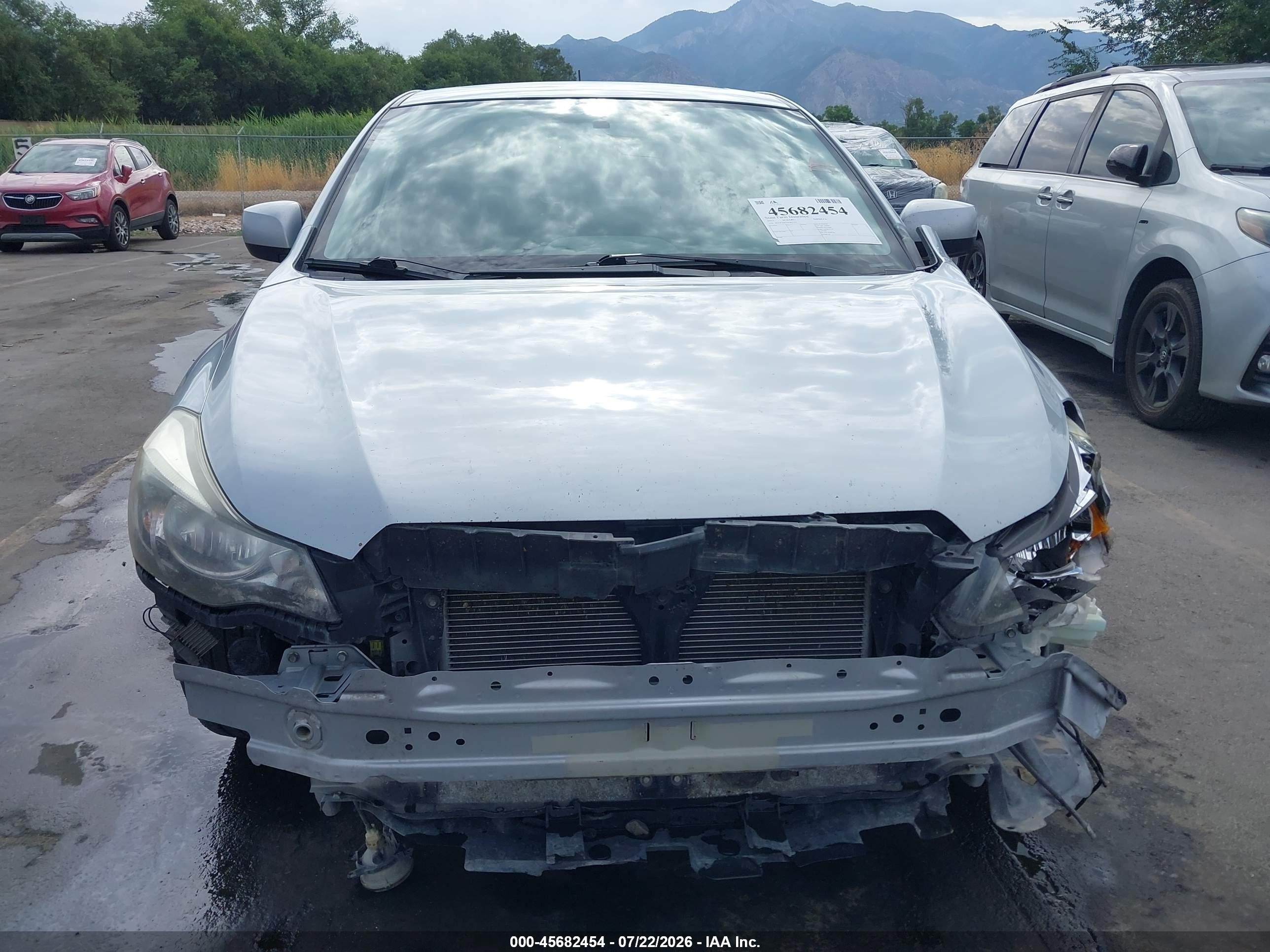 2013 Subaru Impreza 2.0i Limited Silver vin: JF1GPAH61D2827501