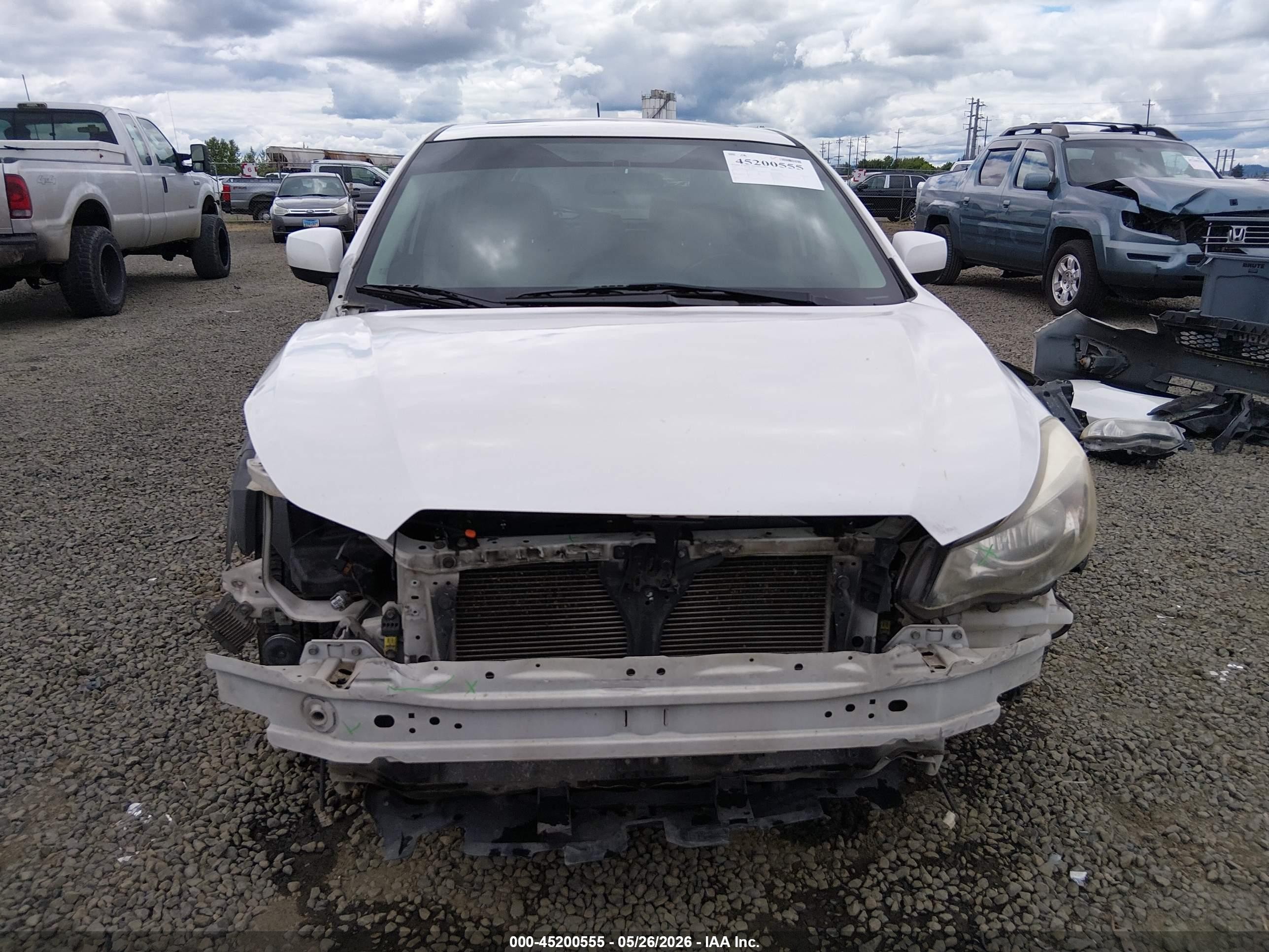 2013 Subaru Impreza 2.0i Limited White vin: JF1GPAH61DH809870