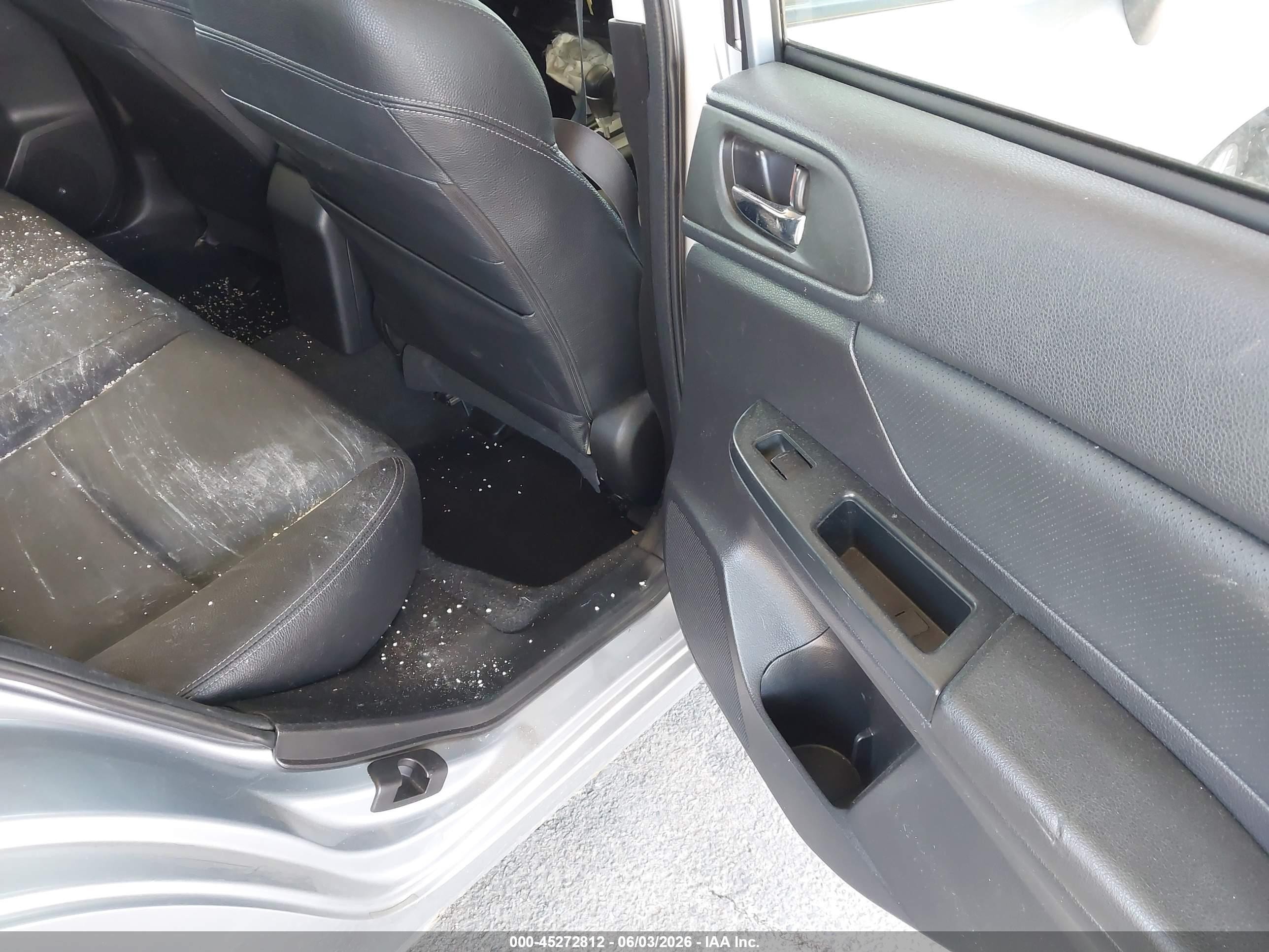 2012 Subaru Impreza 2.0i Limited Серебряный vin: JF1GPAH68CH229174