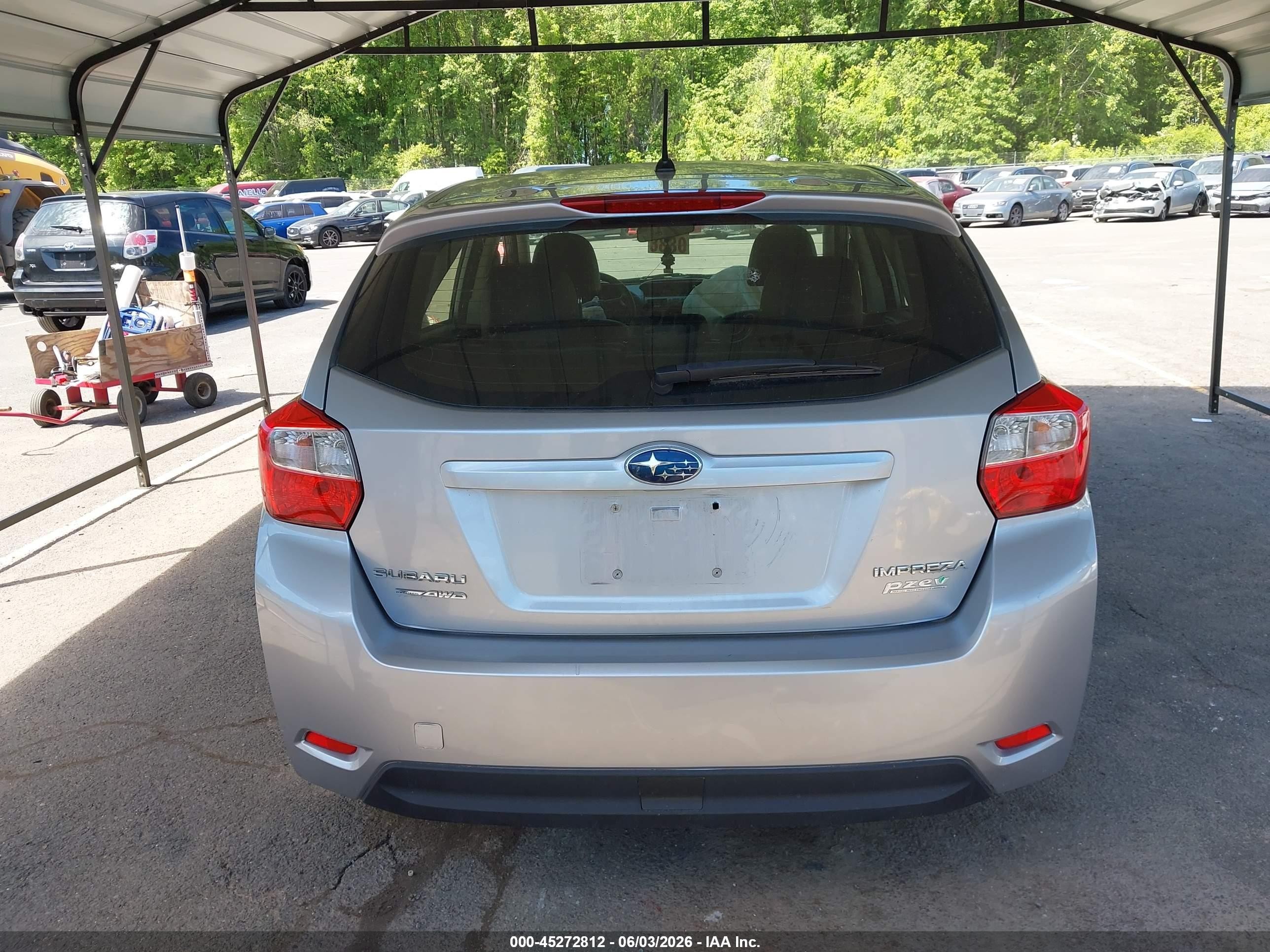 2012 Subaru Impreza 2.0i Limited Серебряный vin: JF1GPAH68CH229174