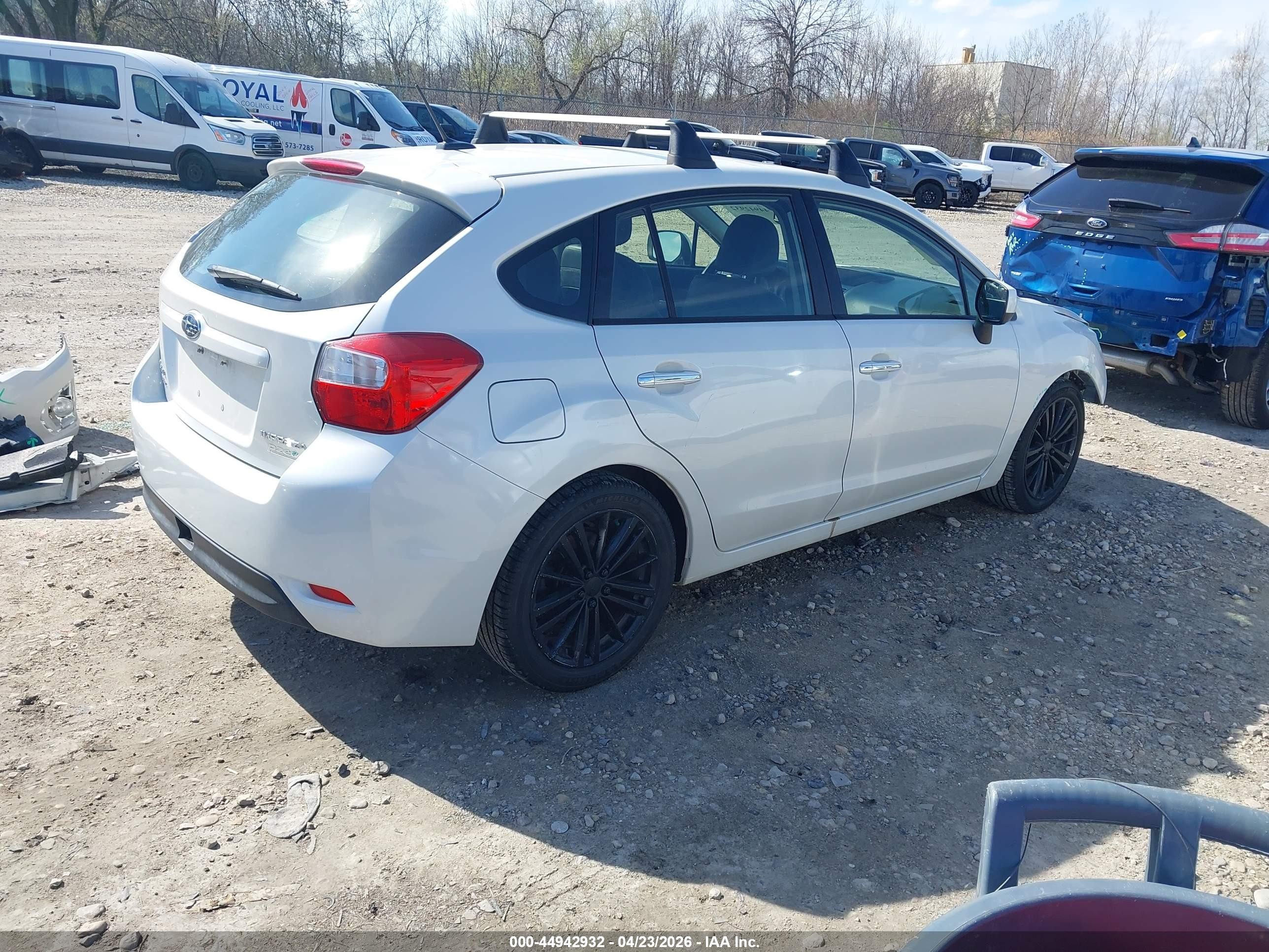 2014 Subaru Impreza 2.0i Limited White vin: JF1GPAK65E8231833