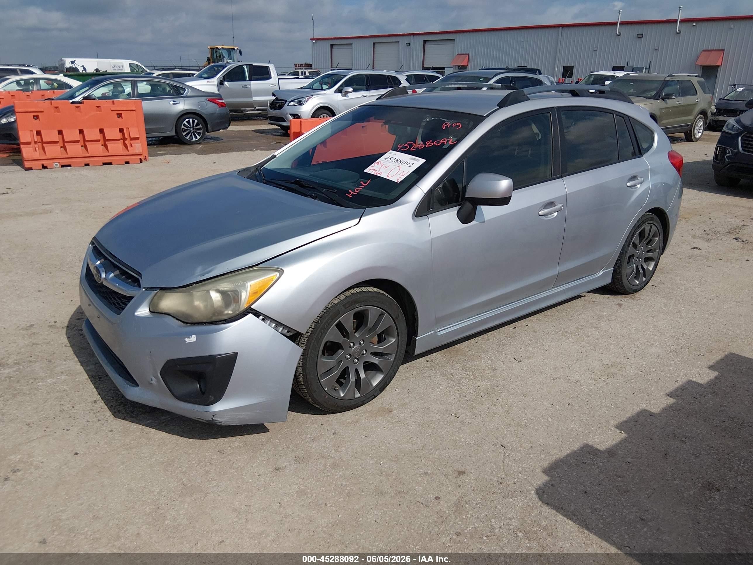 2012 Subaru Impreza 2.0i Sport Premium Серебряный vin: JF1GPAL60CH232867
