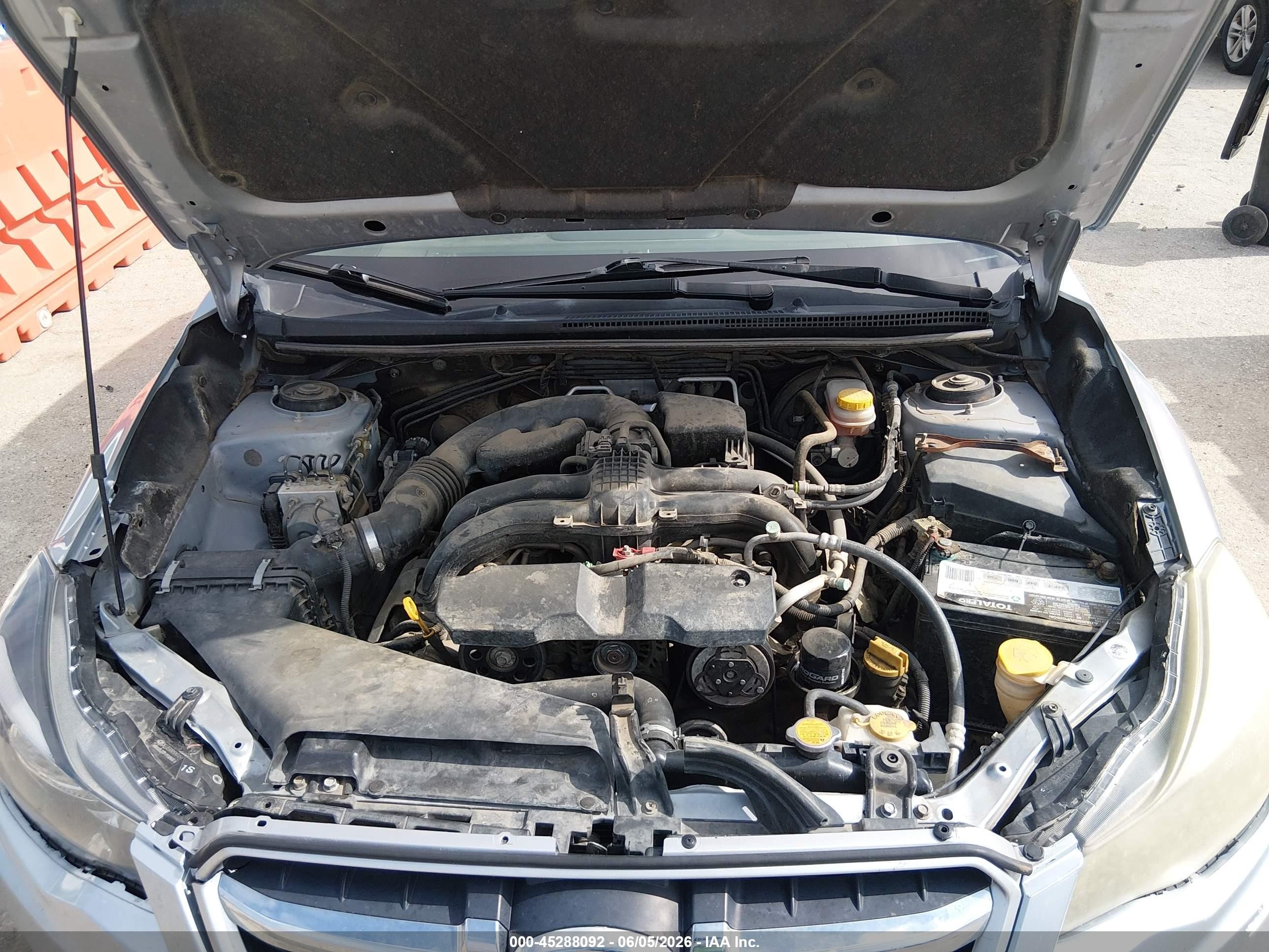 2012 Subaru Impreza 2.0i Sport Premium Серебряный vin: JF1GPAL60CH232867