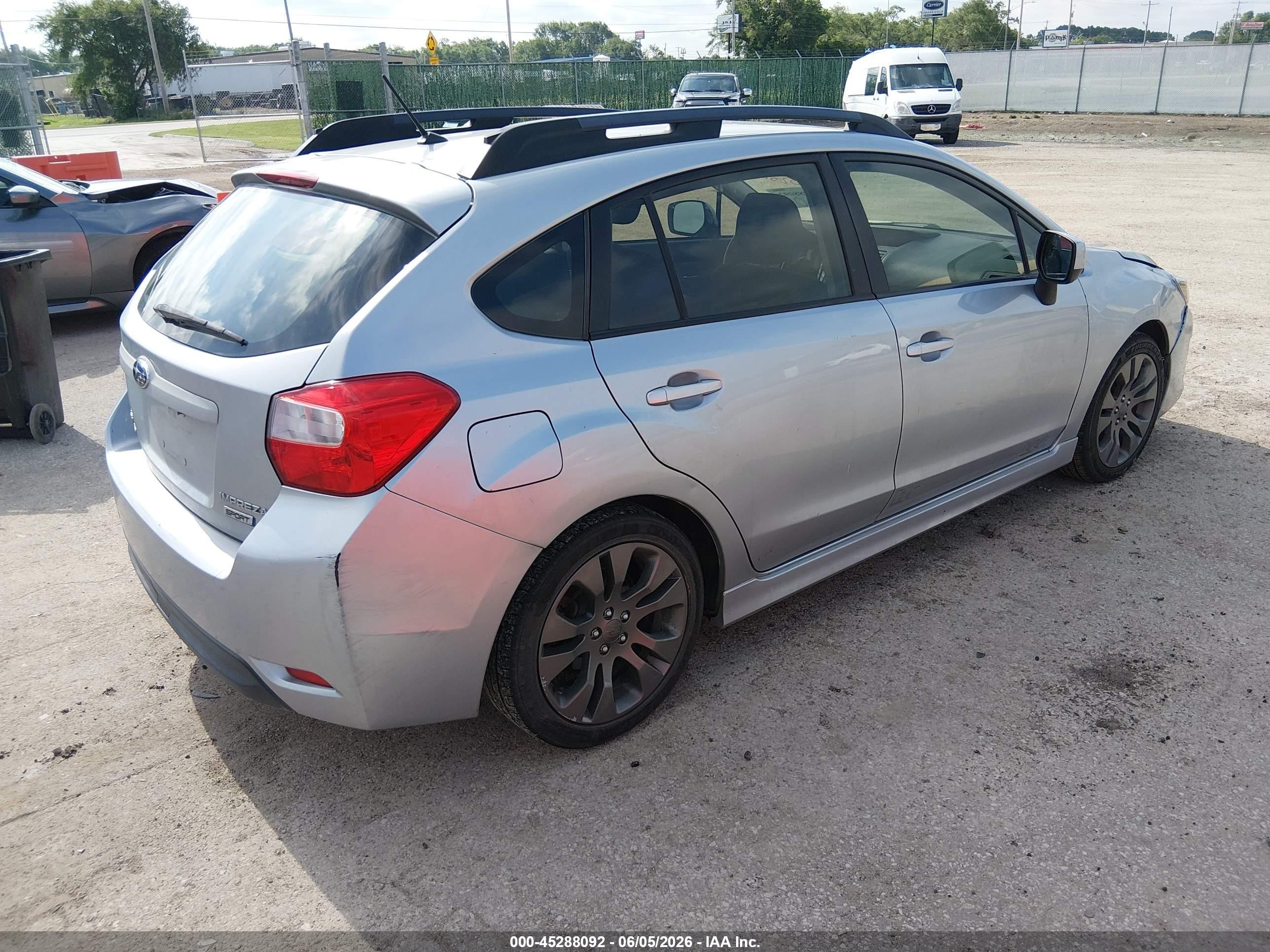 2012 Subaru Impreza 2.0i Sport Premium Серебряный vin: JF1GPAL60CH232867