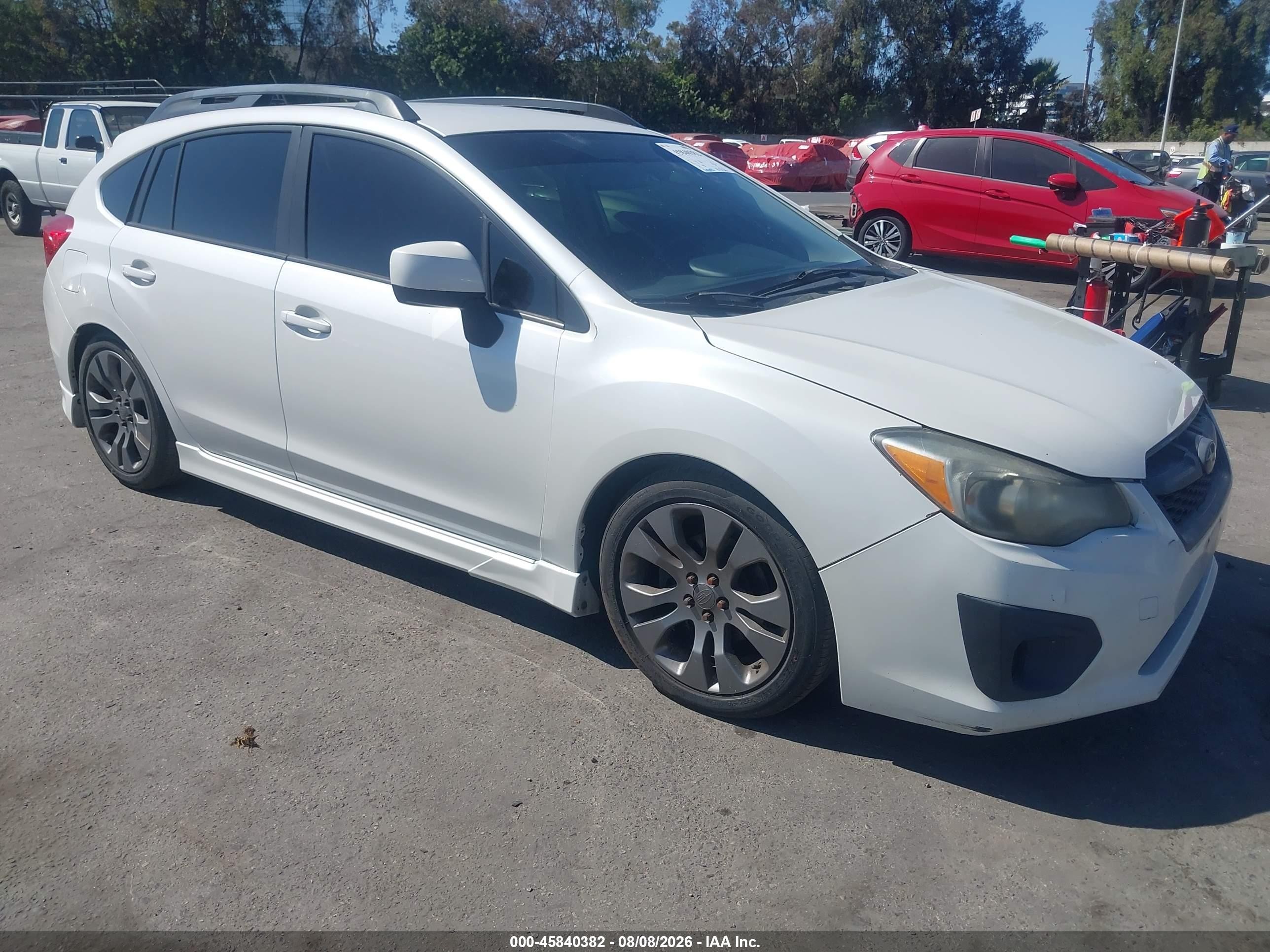 2014 Subaru Impreza 2.0i Sport Premium White vin: JF1GPAL60E8256525