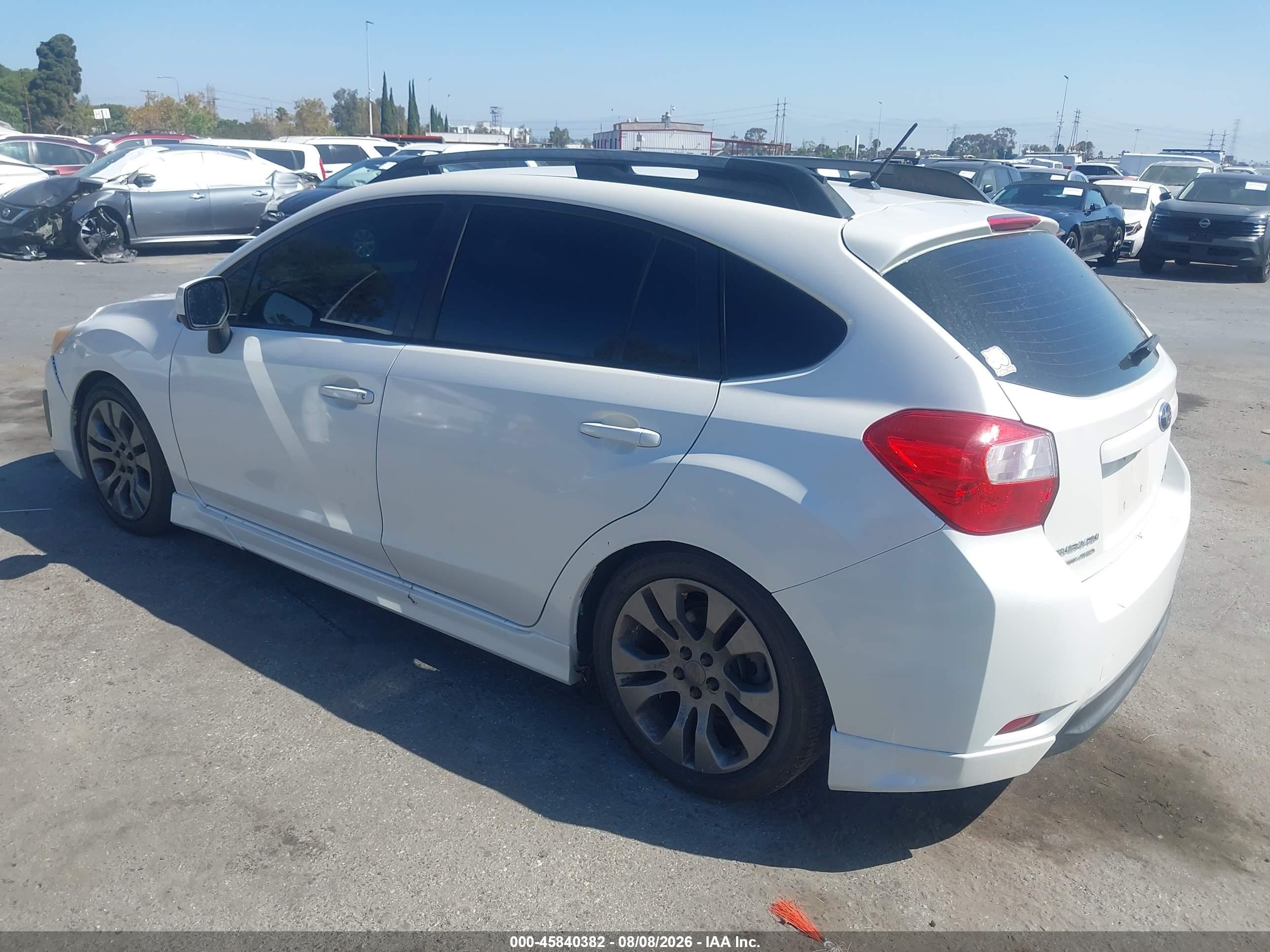 2014 Subaru Impreza 2.0i Sport Premium White vin: JF1GPAL60E8256525