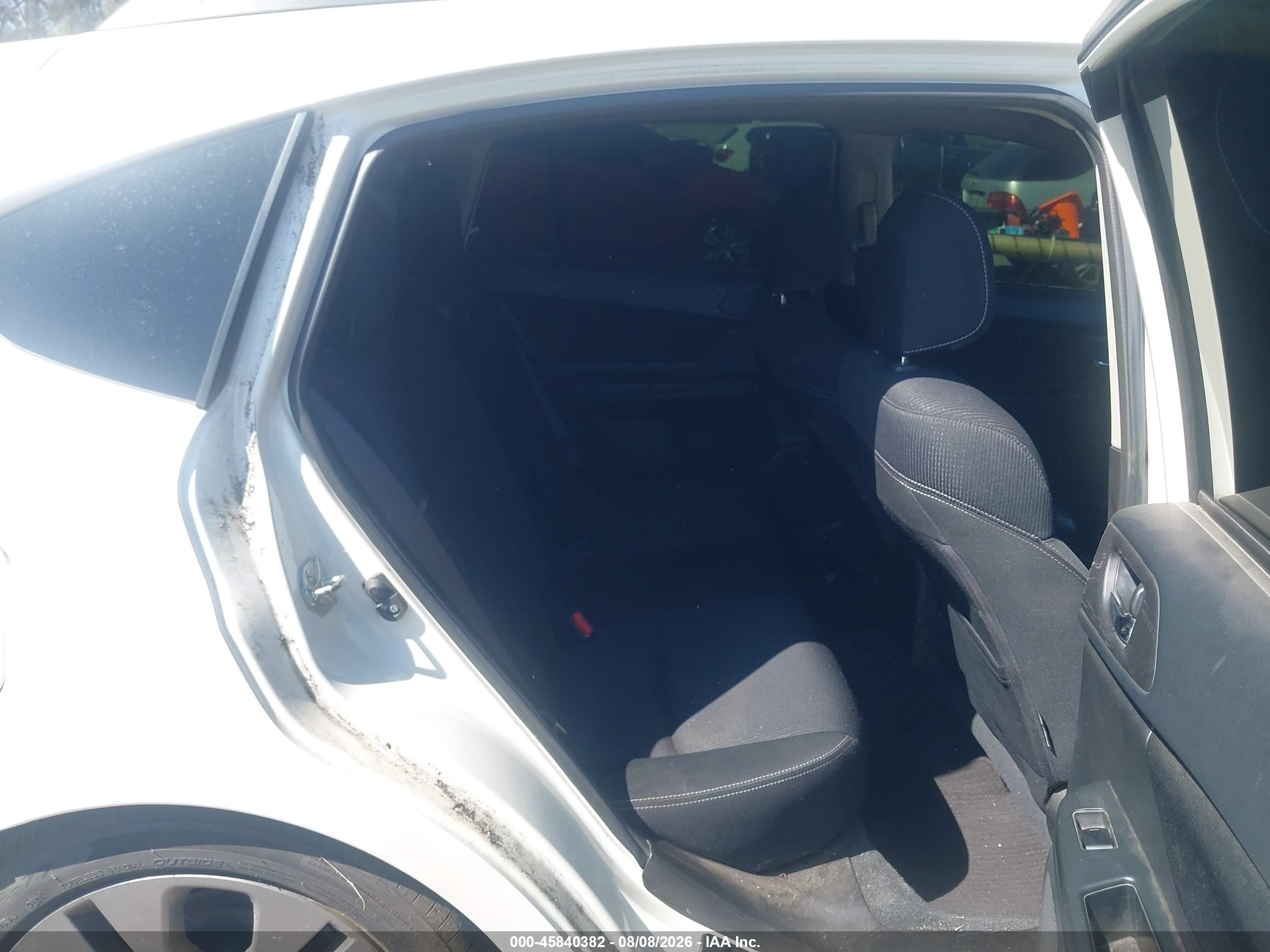 2014 Subaru Impreza 2.0i Sport Premium White vin: JF1GPAL60E8256525