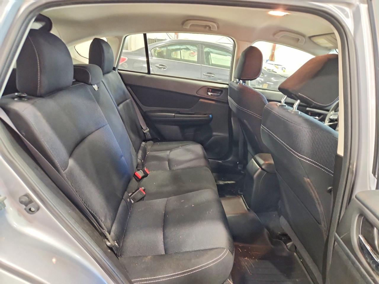 2012 Subaru Impreza Sport Premium Серебряный vin: JF1GPAL61CH220078