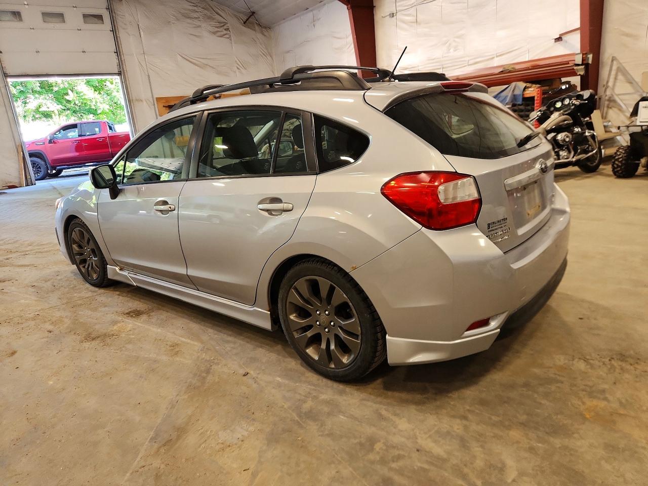 2012 Subaru Impreza Sport Premium Серебряный vin: JF1GPAL61CH220078