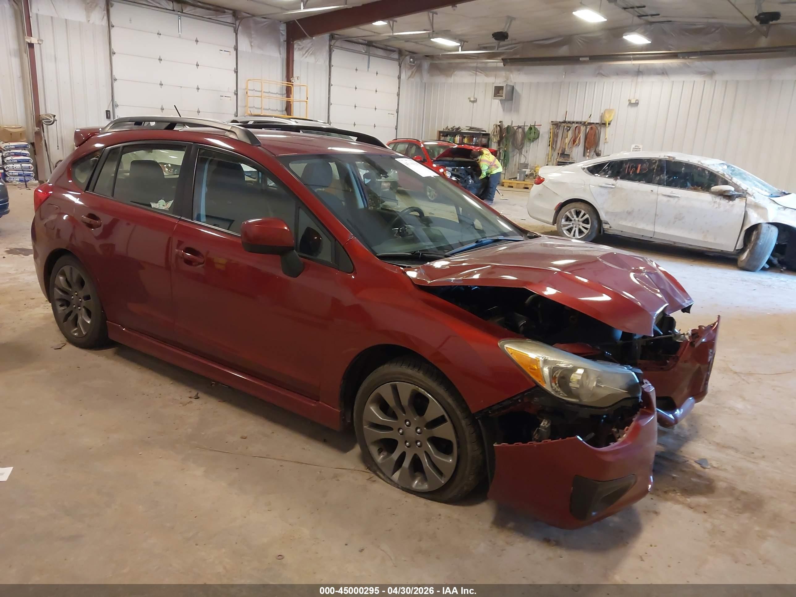 2013 Subaru Impreza 2.0i Sport Premium Red vin: JF1GPAL61D2808292