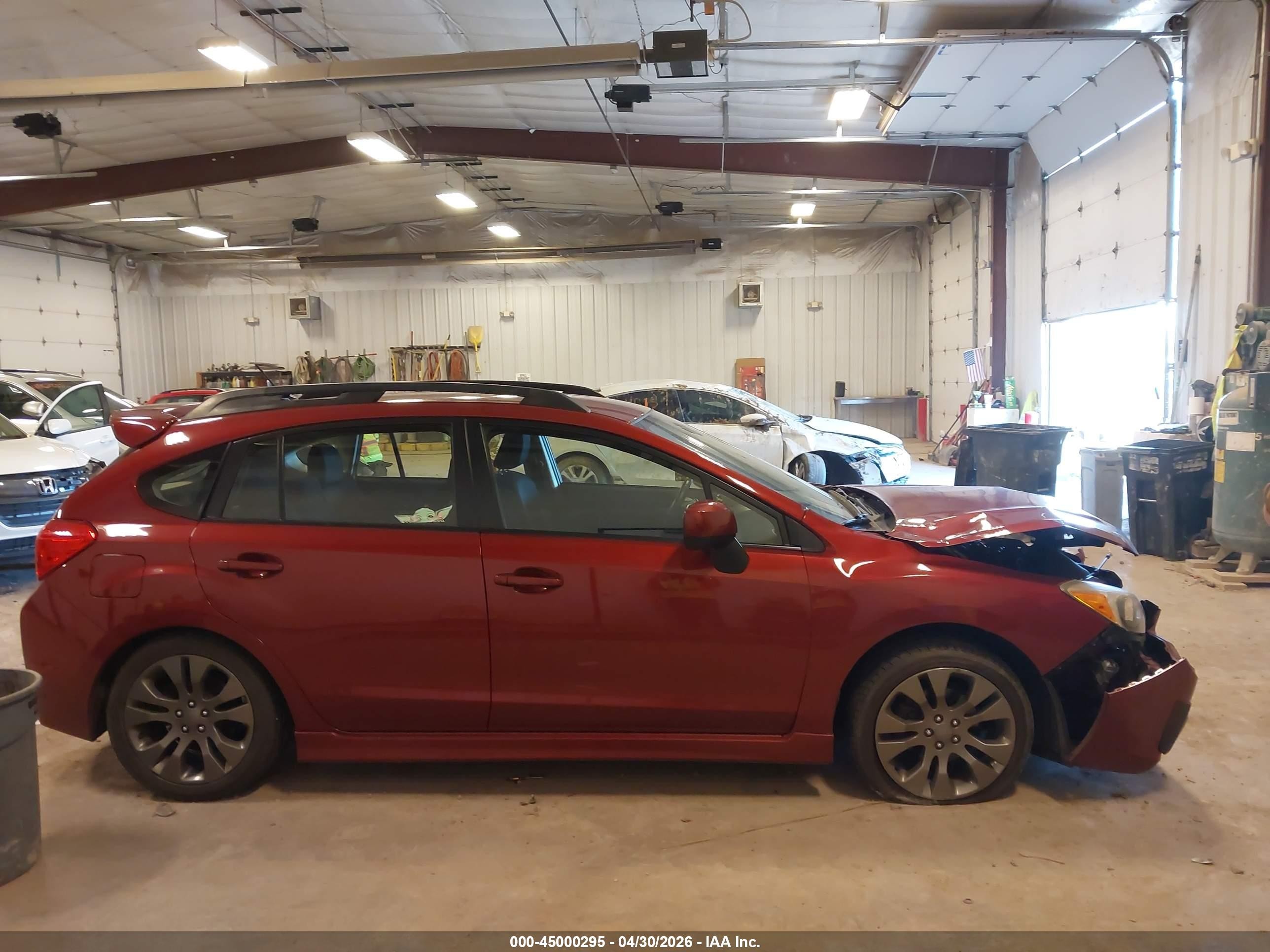 2013 Subaru Impreza 2.0i Sport Premium Red vin: JF1GPAL61D2808292