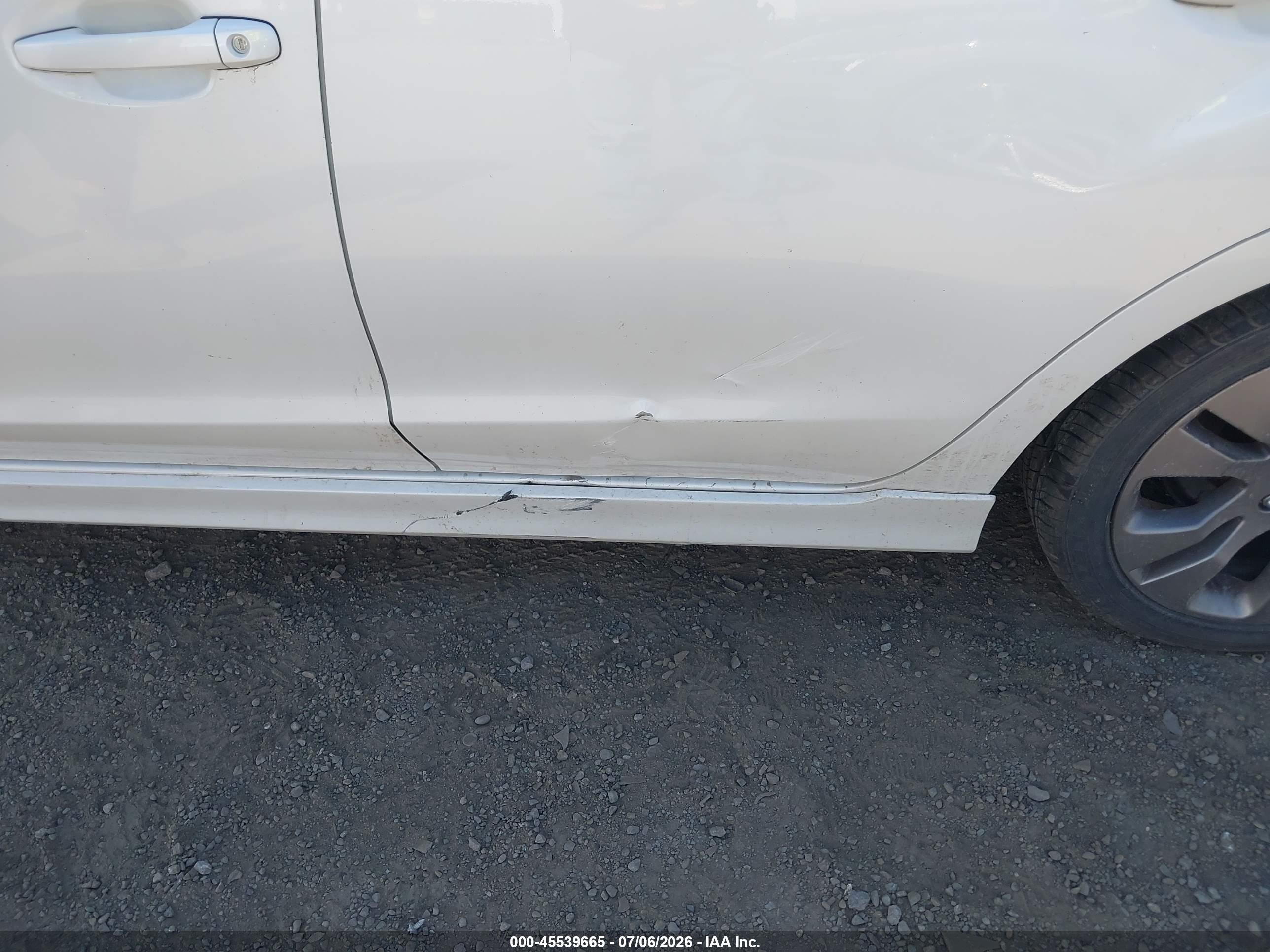 2013 Subaru Impreza 2.0i Sport Premium White vin: JF1GPAL61DG853719