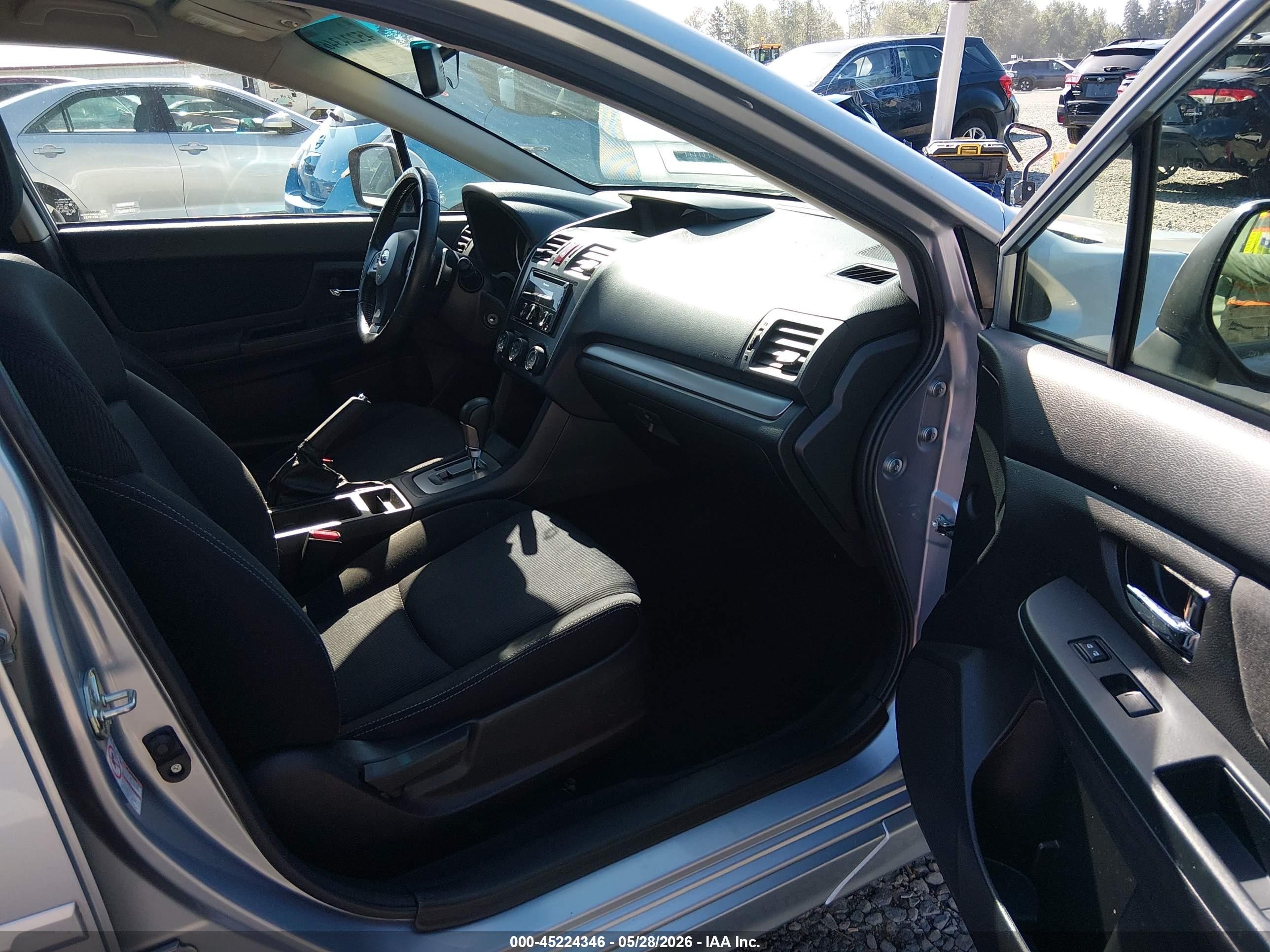 2014 Subaru Impreza 2.0i Sport Premium Silver vin: JF1GPAL62E8229360