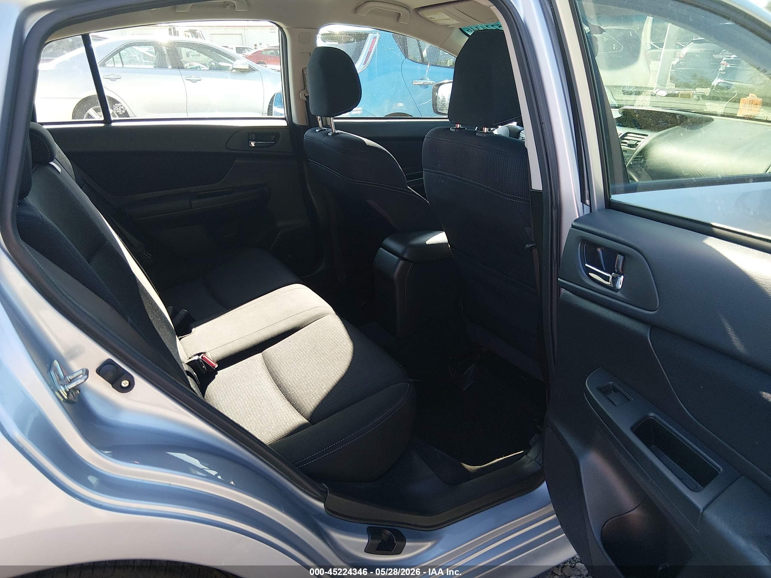 2014 Subaru Impreza 2.0i Sport Premium Silver vin: JF1GPAL62E8229360