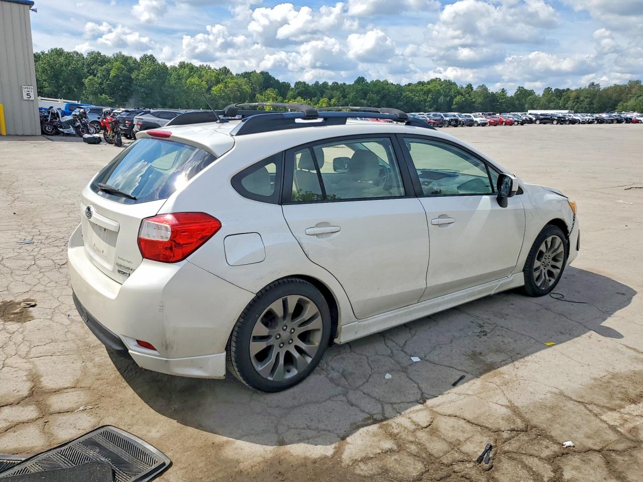 2013 Subaru Impreza Sport Premium White vin: JF1GPAL63DH821431