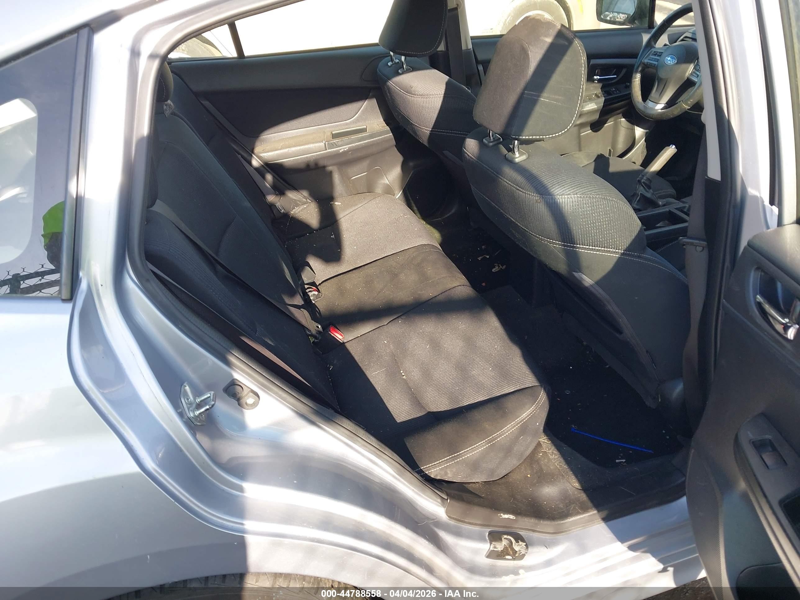 2014 Subaru Impreza 2.0i Sport Premium Silver vin: JF1GPAL63E8219419