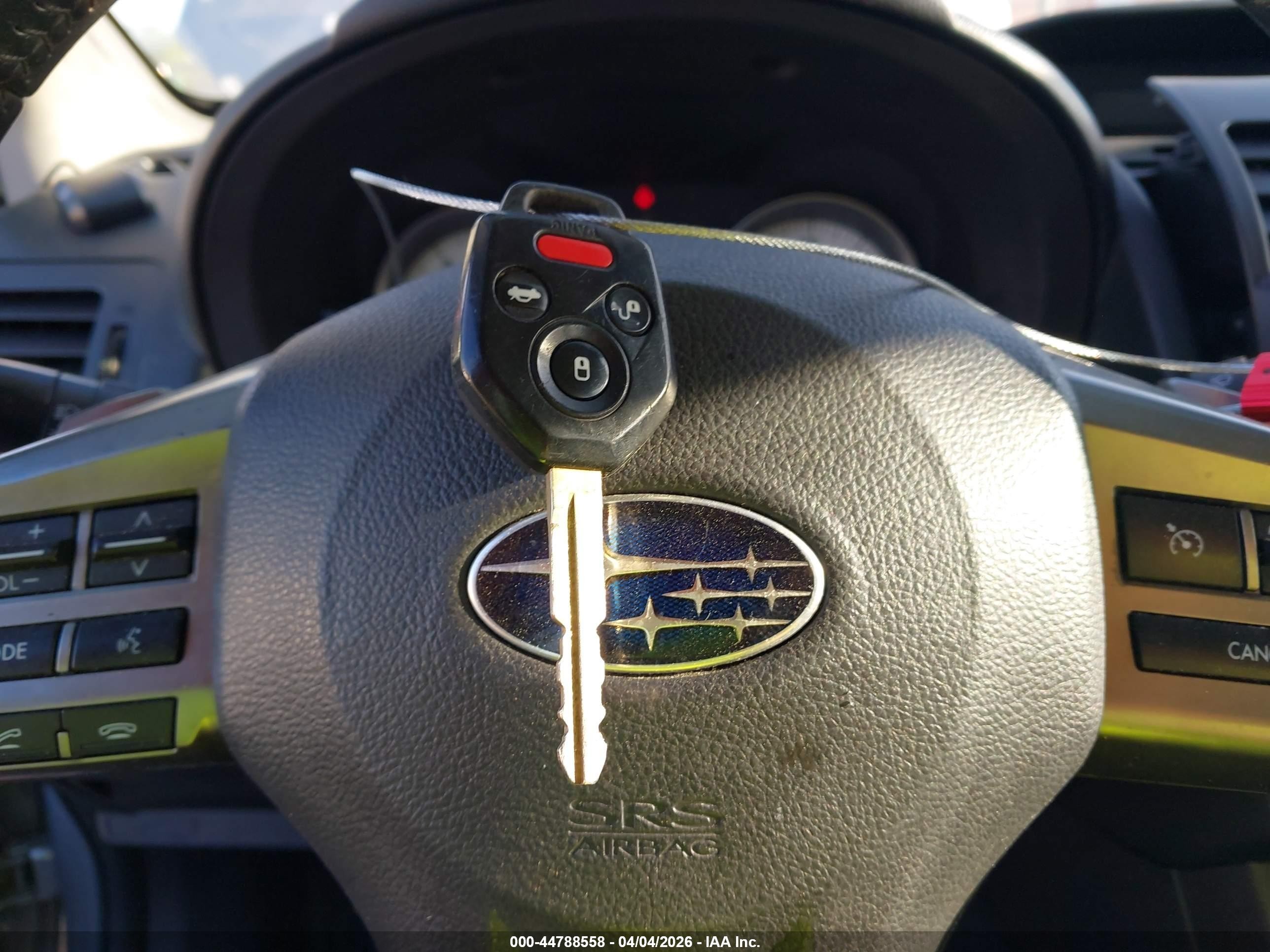 2014 Subaru Impreza 2.0i Sport Premium Silver vin: JF1GPAL63E8219419