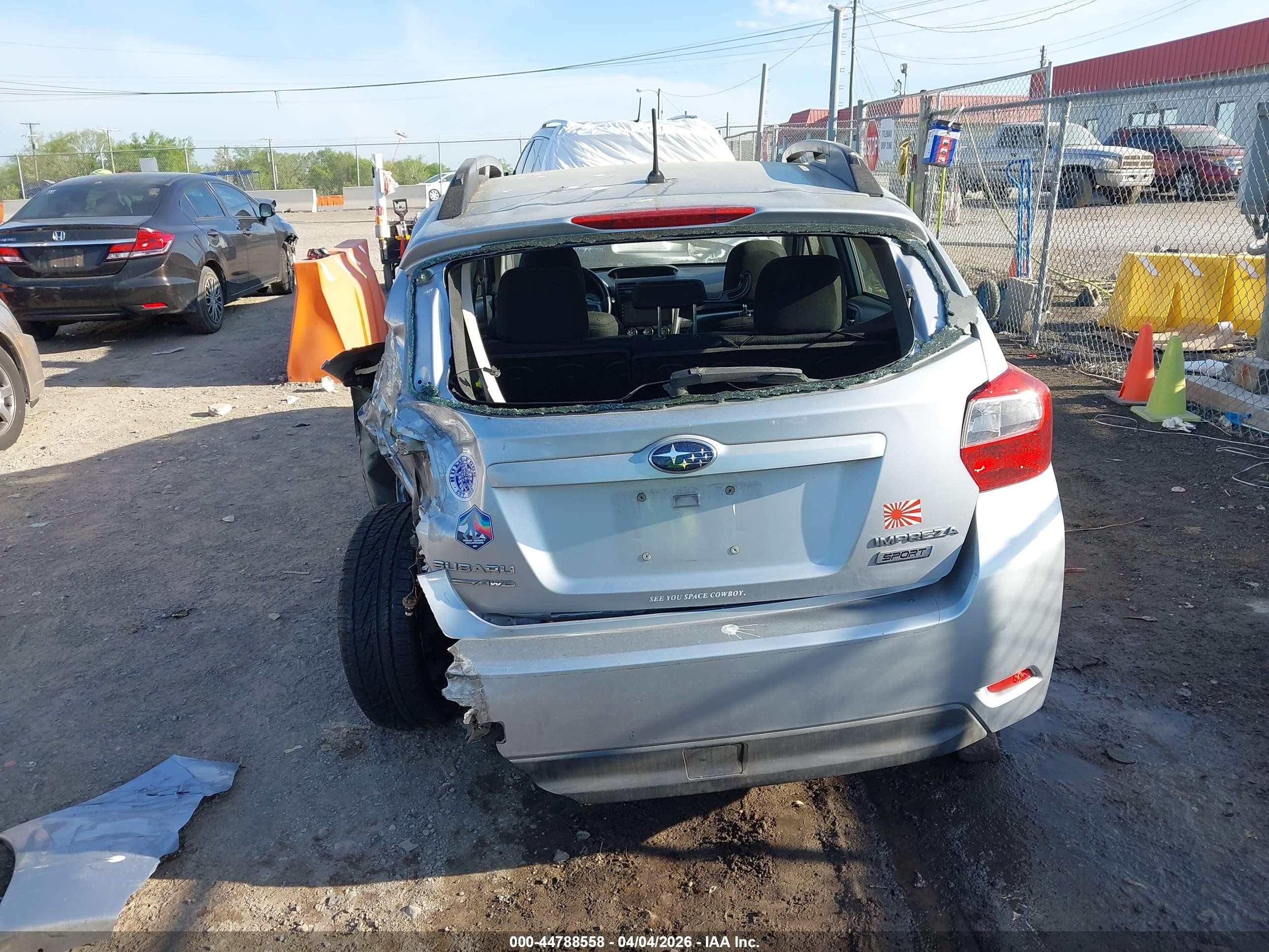 2014 Subaru Impreza 2.0i Sport Premium Silver vin: JF1GPAL63E8219419
