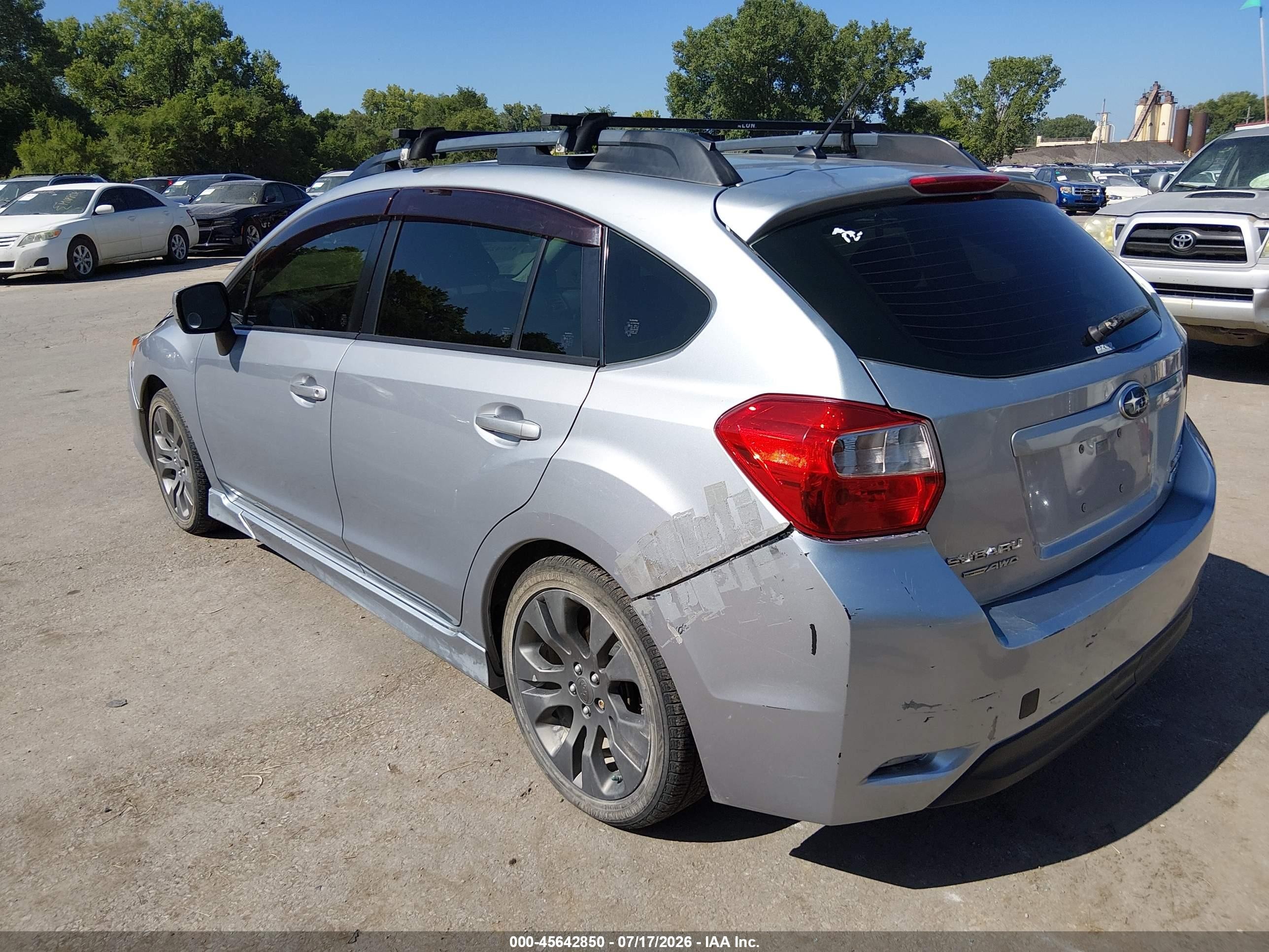 2014 Subaru Impreza 2.0i Sport Premium Silver vin: JF1GPAL64E8214309