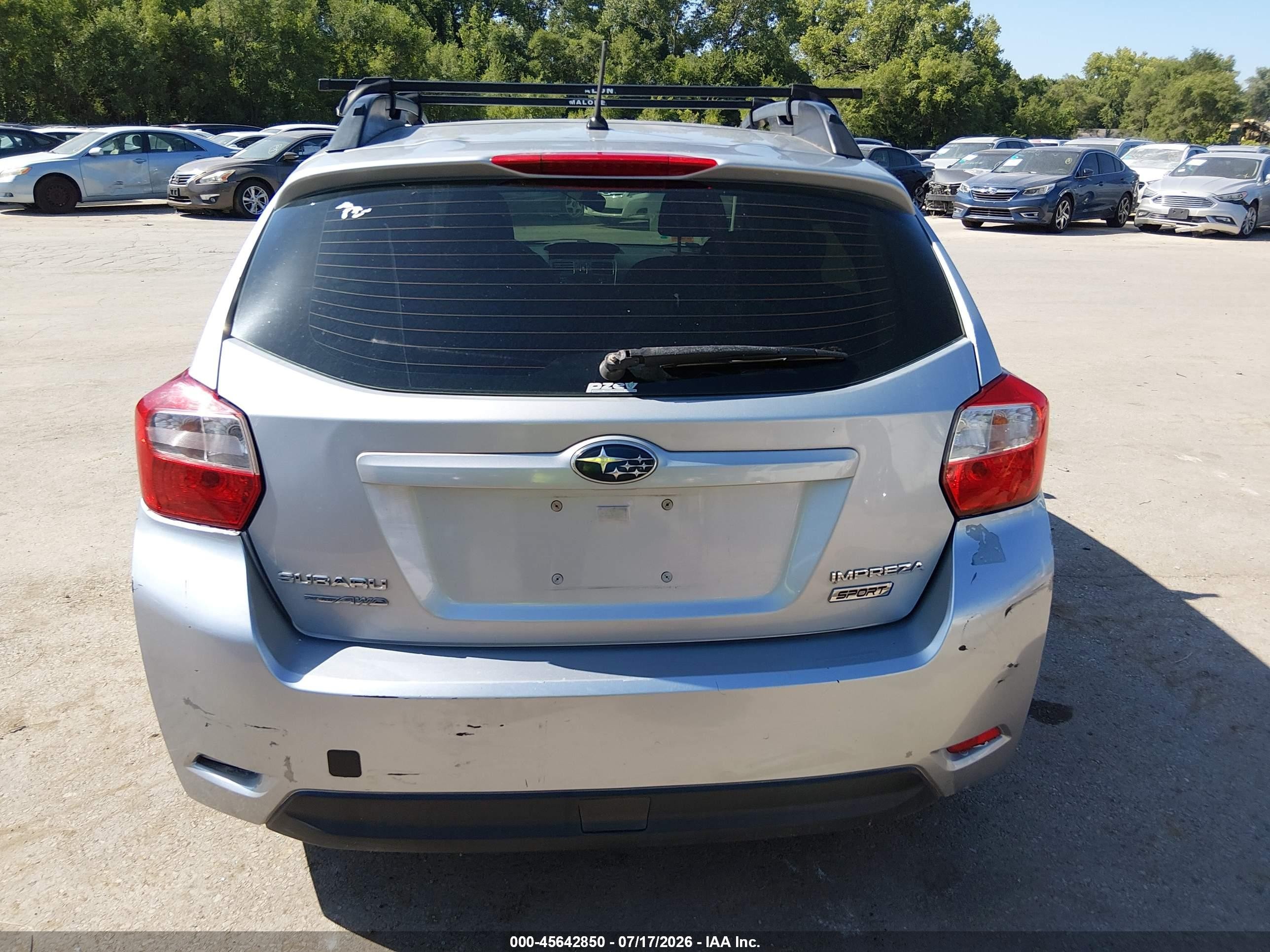 2014 Subaru Impreza 2.0i Sport Premium Silver vin: JF1GPAL64E8214309