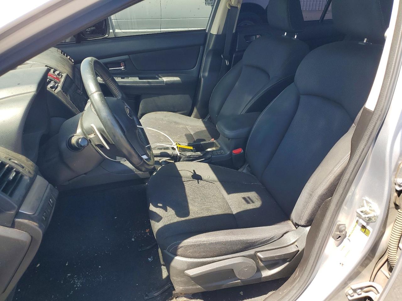 2014 Subaru Impreza Sport Premium Silver vin: JF1GPAL64E8218392